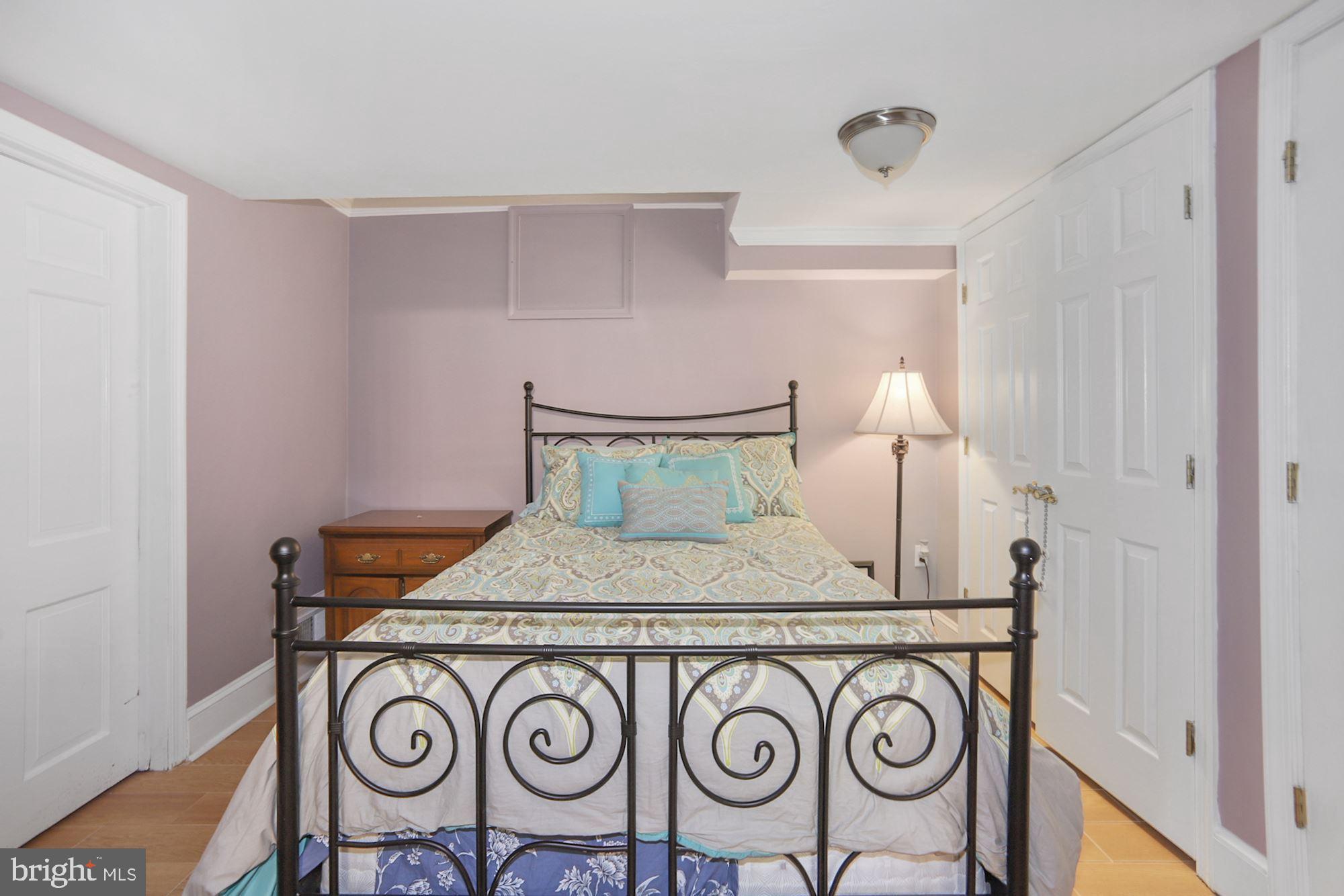 POTOMAC HUNT ACRES - Residential