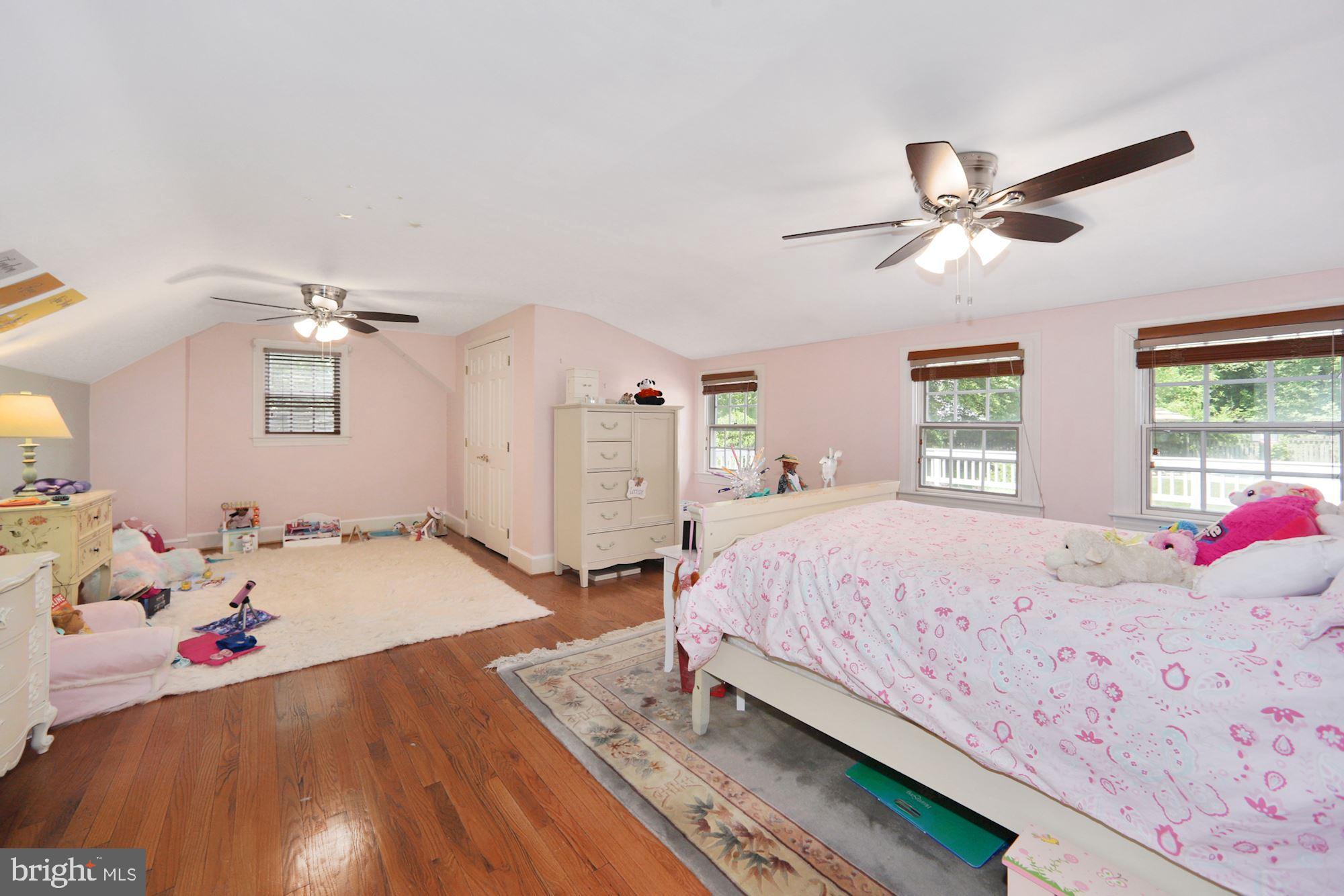 POTOMAC HUNT ACRES - Residential