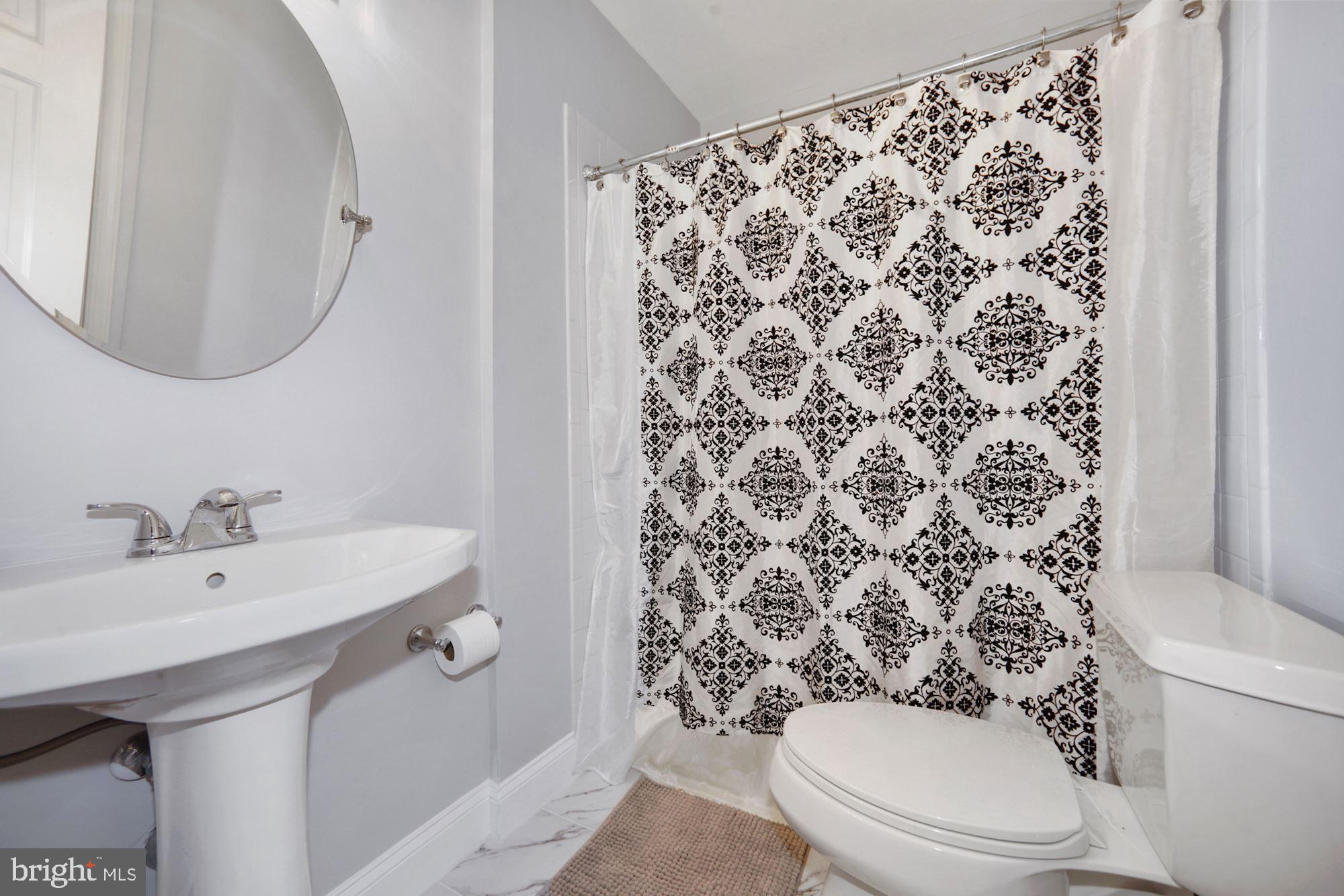 POTOMAC HUNT ACRES - Residential