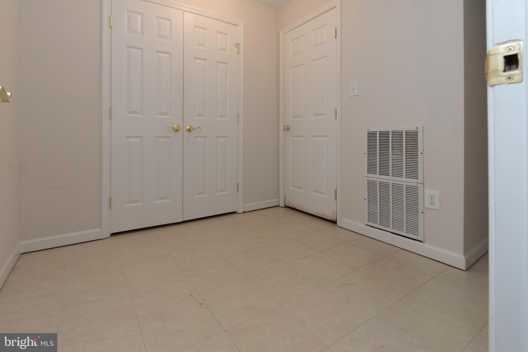 POTOMAC GLEN - Residential