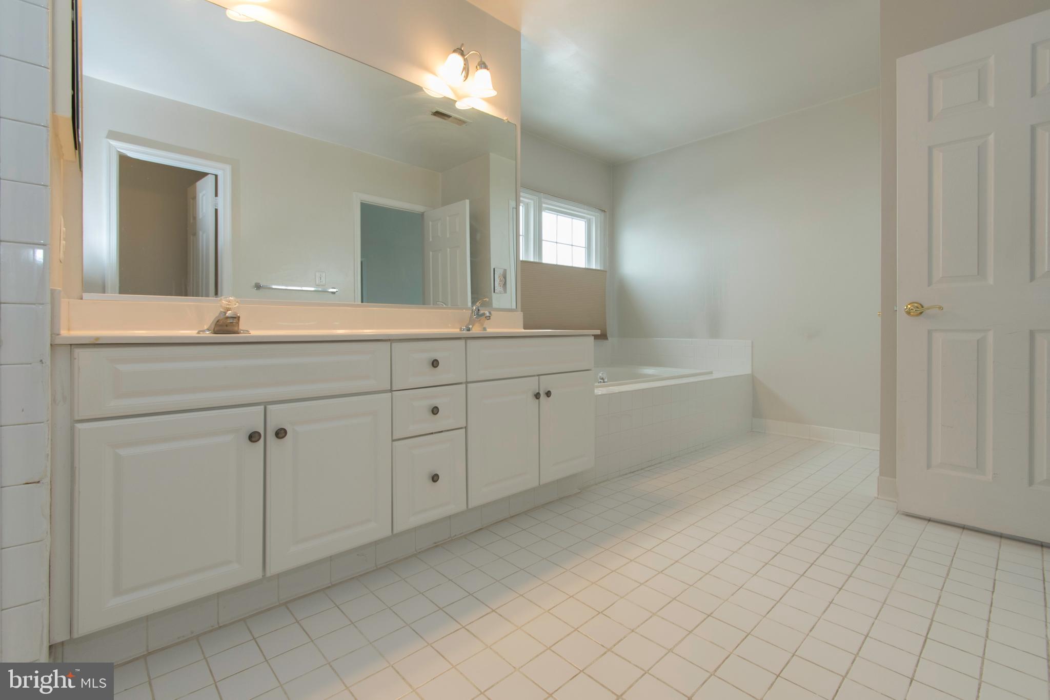 POTOMAC GLEN - Residential