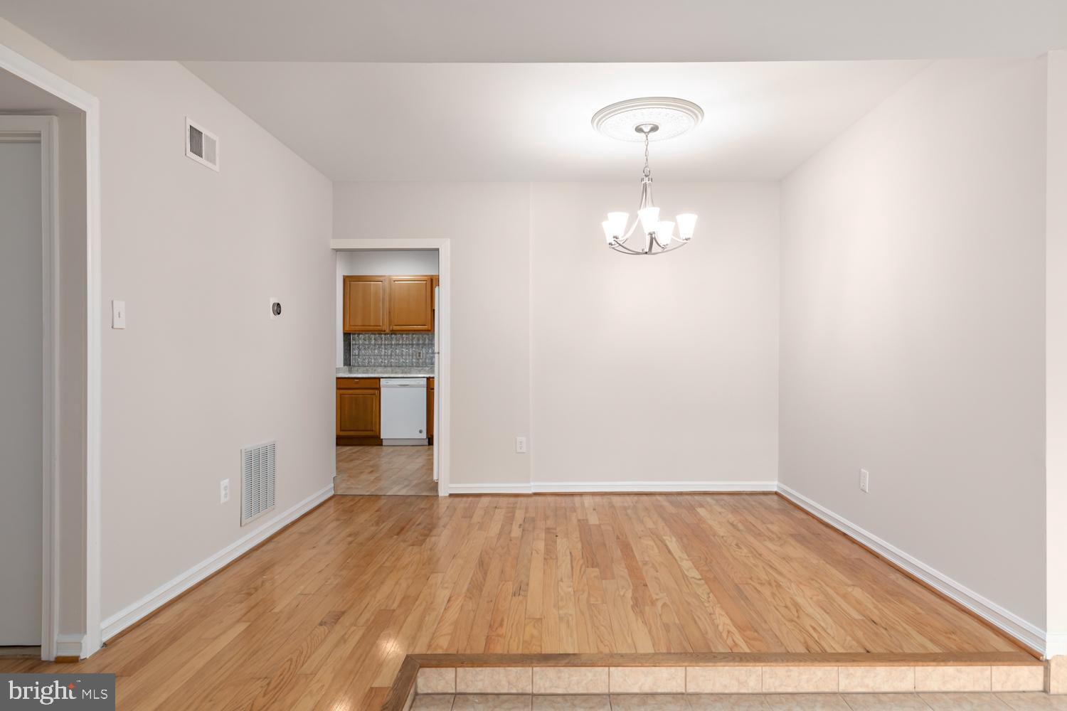 BENTLEY VILLAGE - Residential