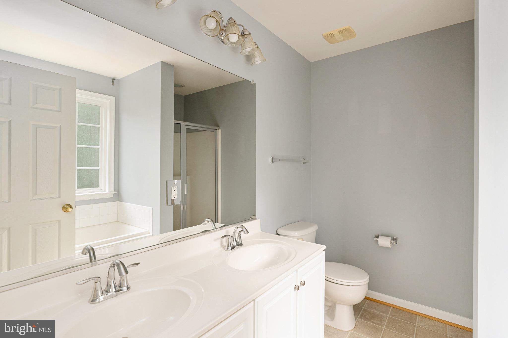 WILDERNESS SHORES - Residential