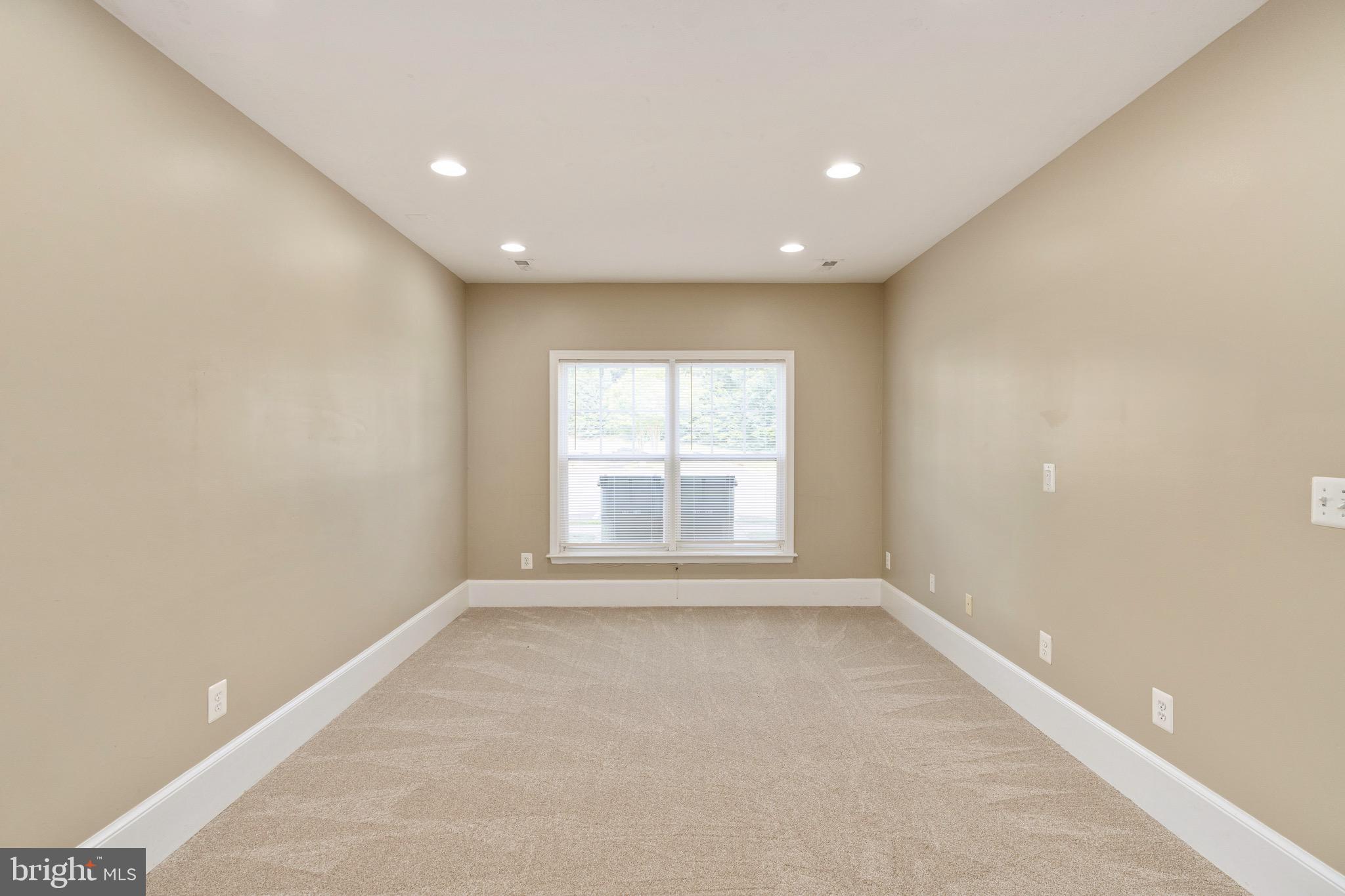 WILDERNESS SHORES - Residential