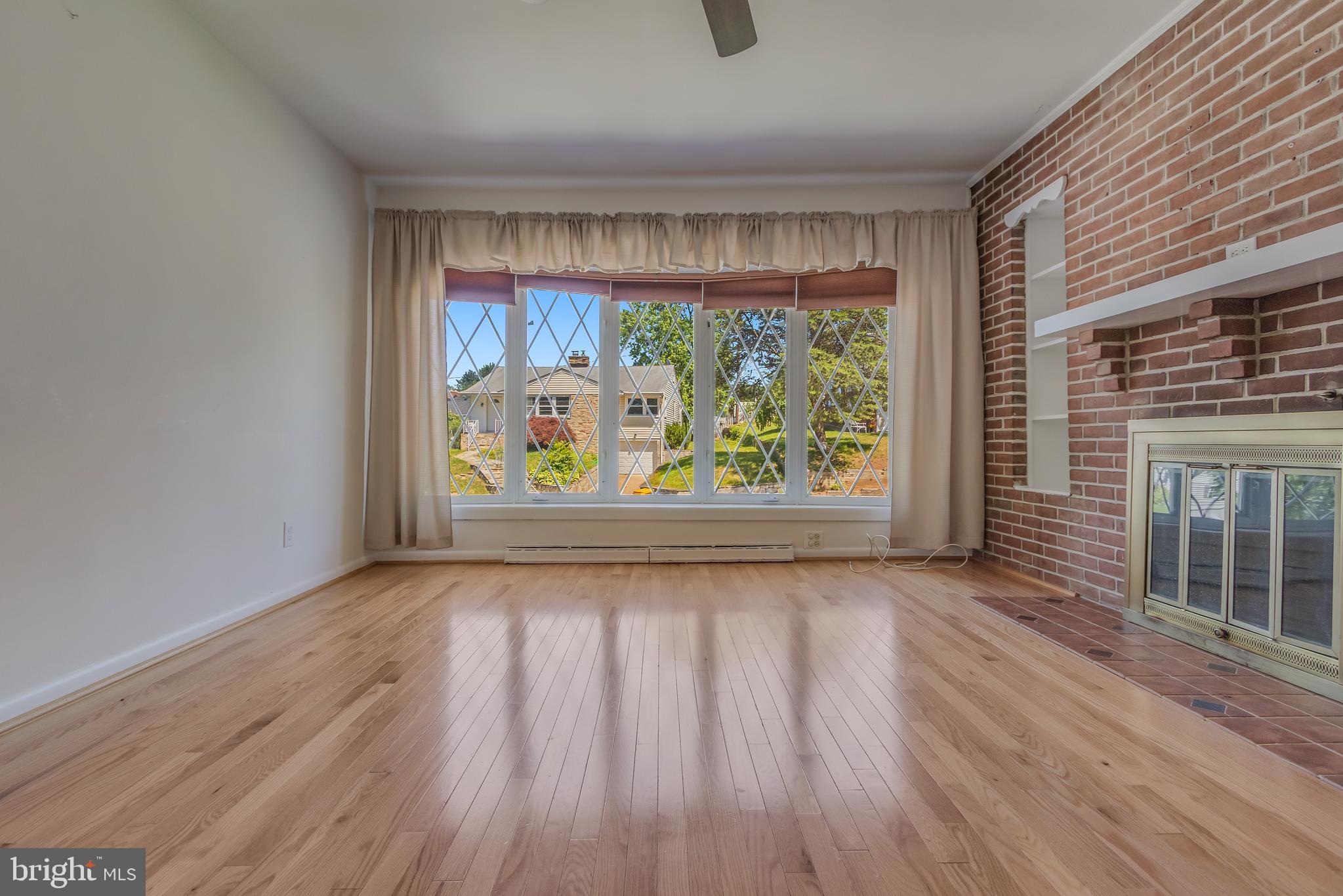 219 CORONET DRIVE