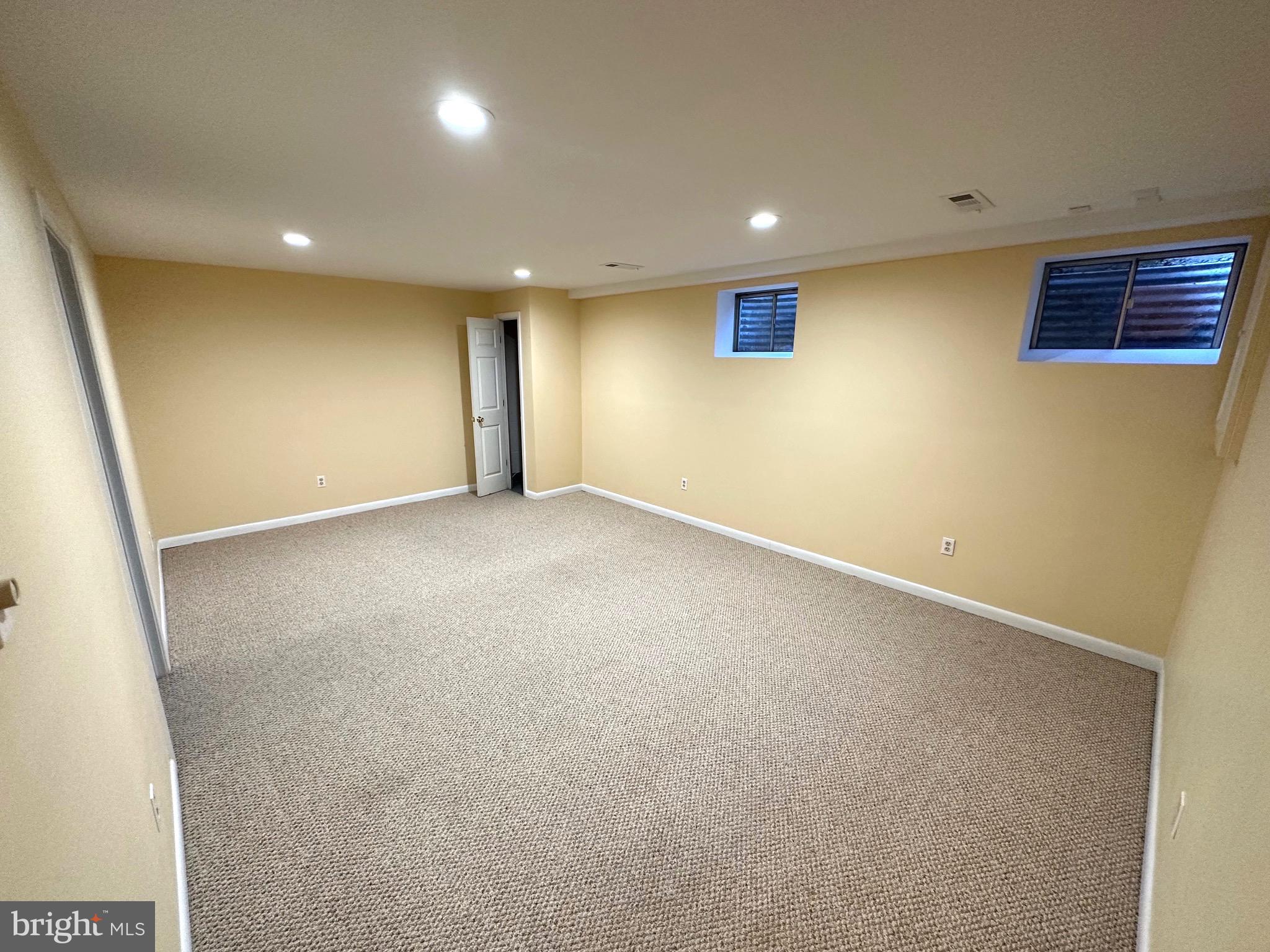 WHISKEY BOTTOM - Residential Lease