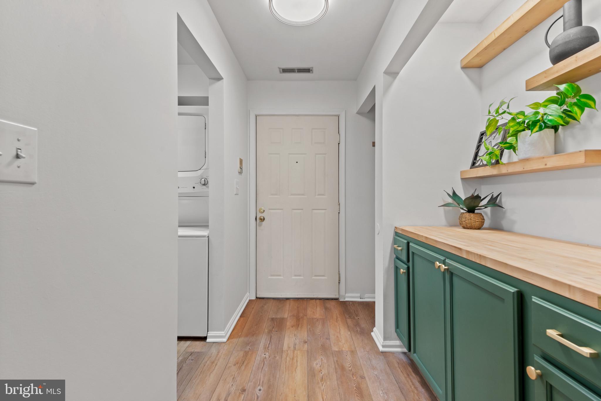 MONTGOMERY RUN - Residential