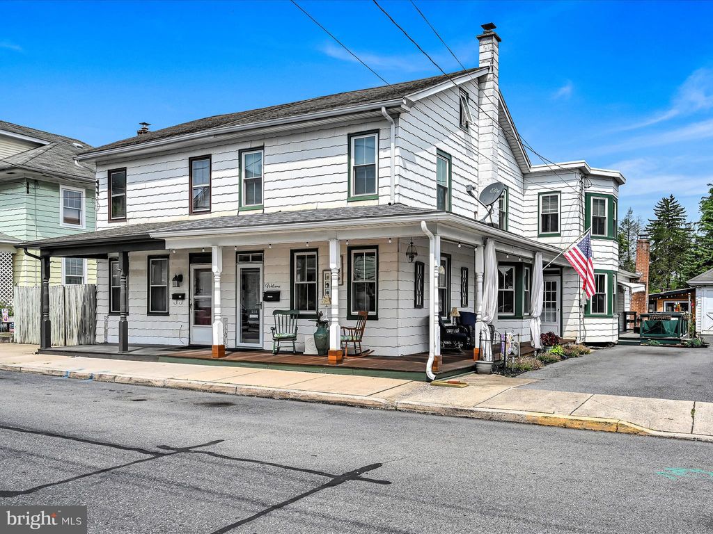 Photo of 118 W Ferdinand Street, Manheim, PA 17545 (MLS # PALA2053098)