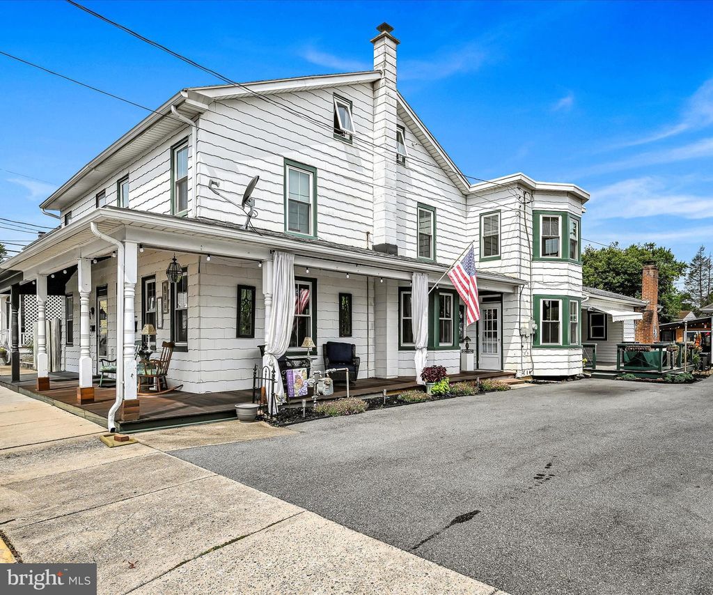 Photo of 118 W Ferdinand Street, Manheim, PA 17545 (MLS # PALA2053098)