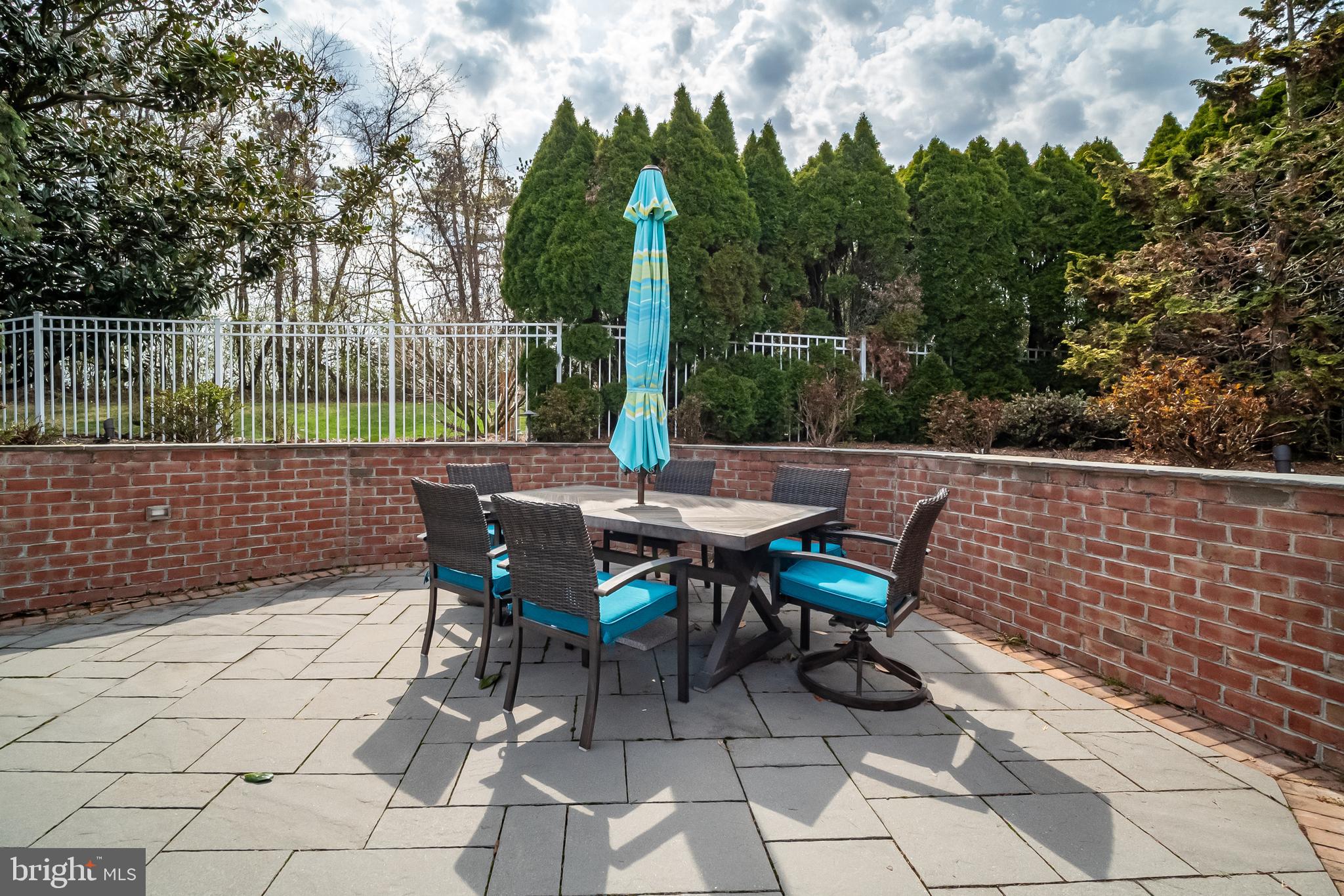 SUMMER HILL - Residential