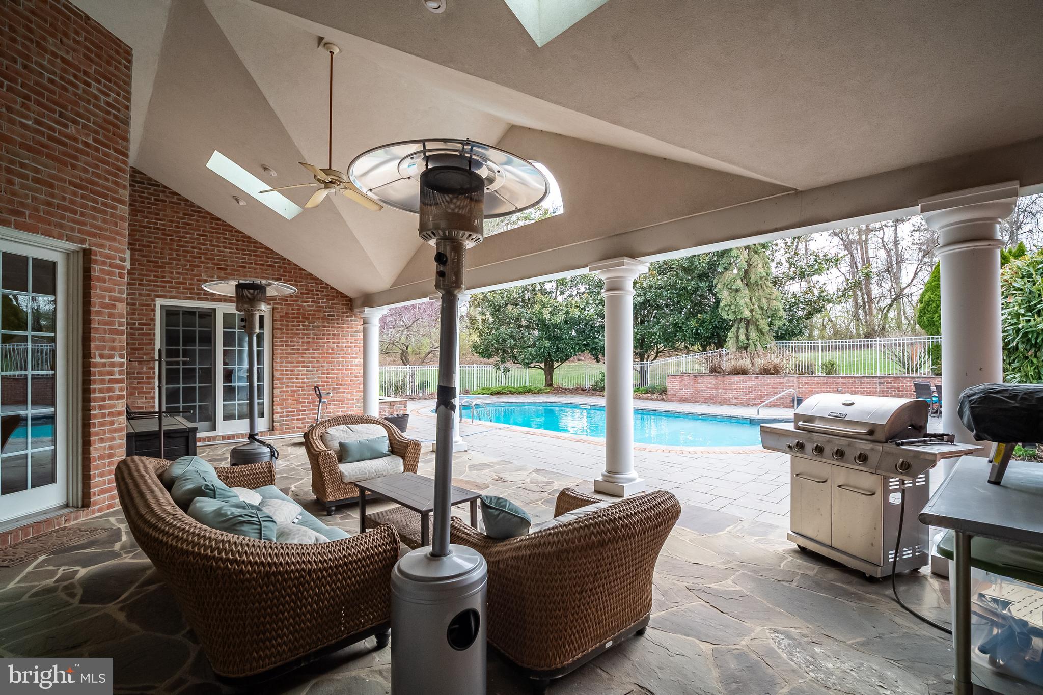 SUMMER HILL - Residential