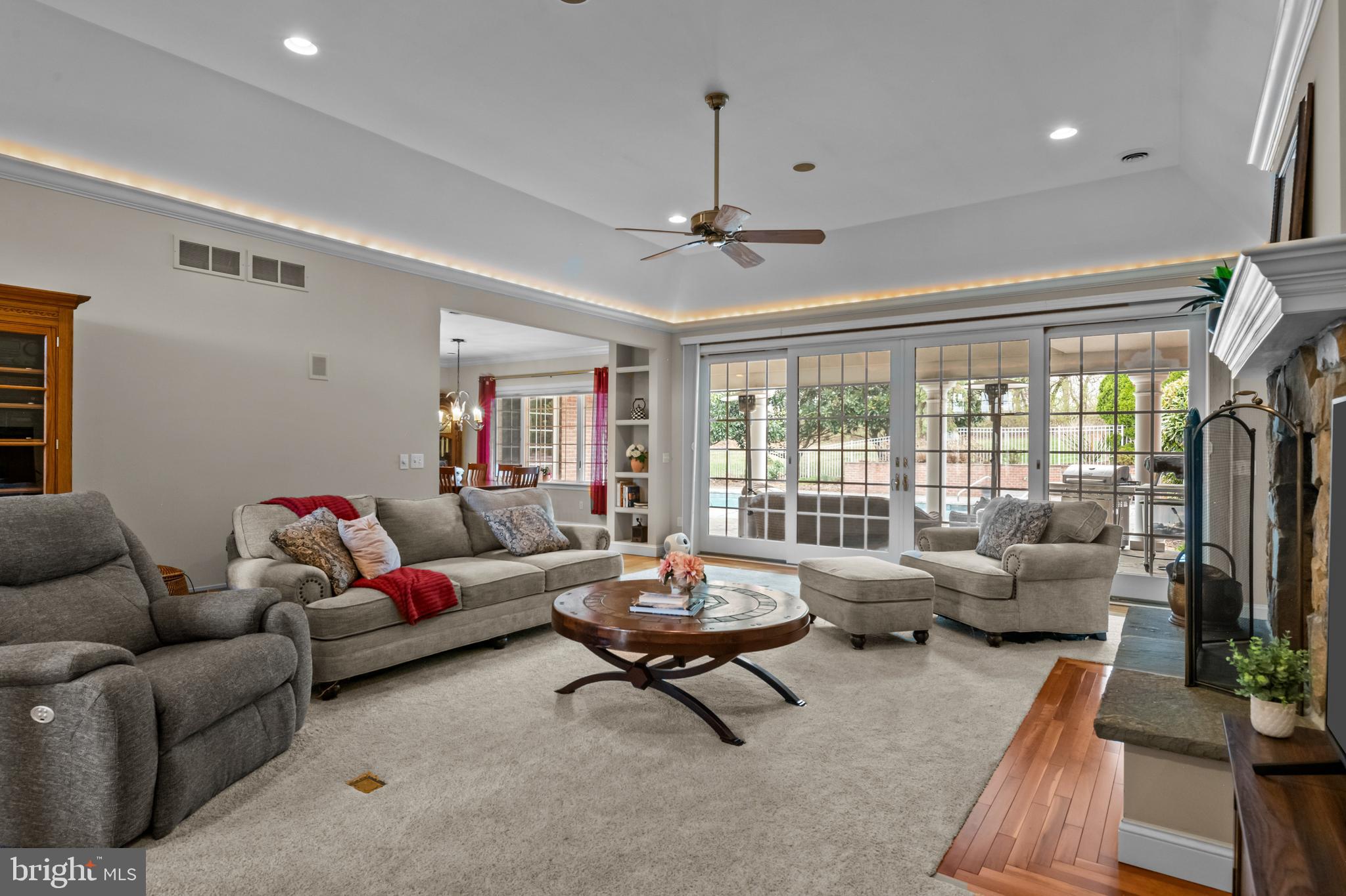 SUMMER HILL - Residential