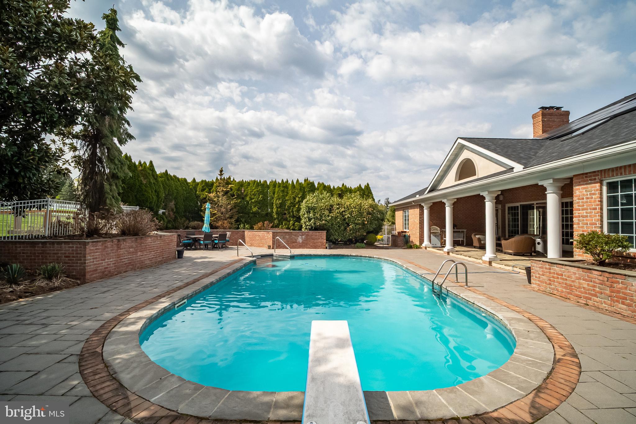 SUMMER HILL - Residential