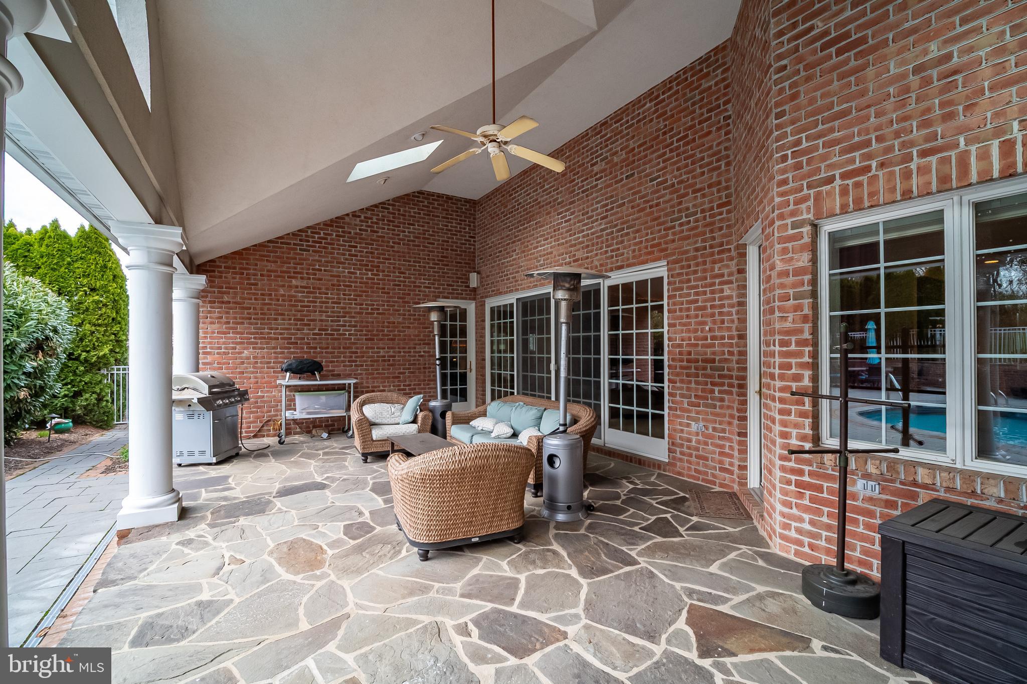 SUMMER HILL - Residential