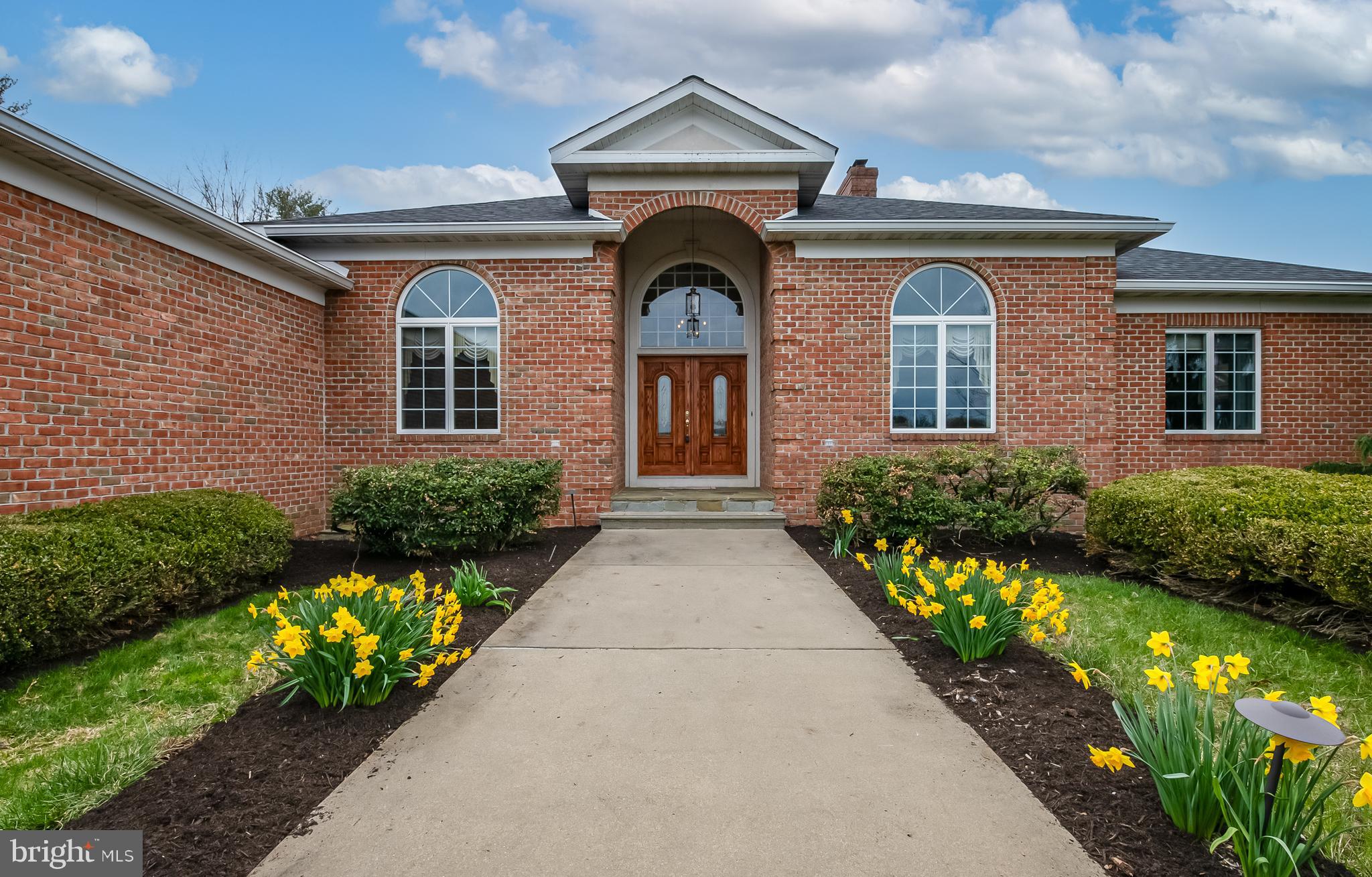 961 N CHURCH ROAD