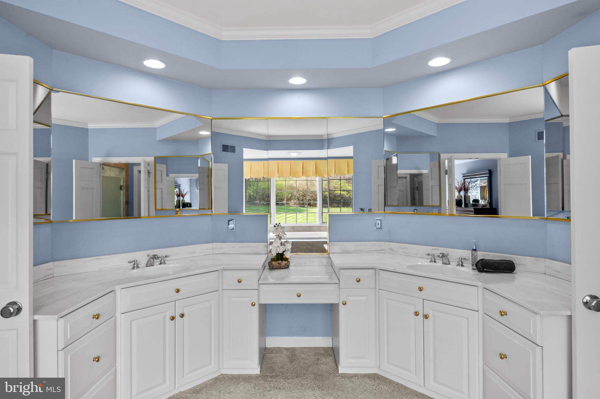 SUMMER HILL - Residential