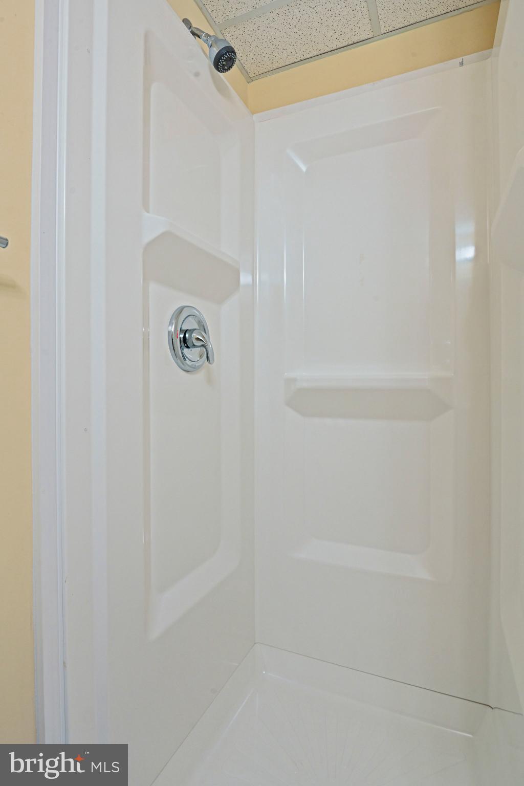 OAKTON GLEN - Residential