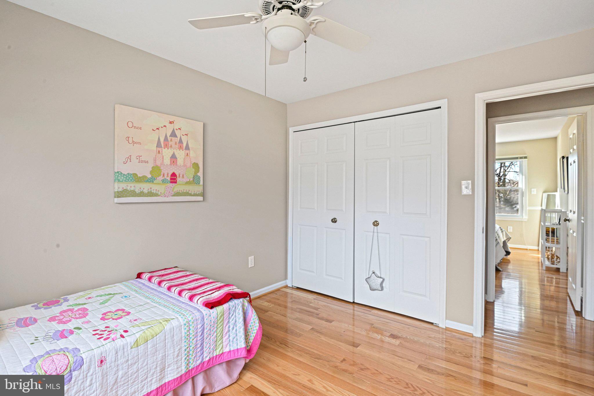 OAKTON GLEN - Residential