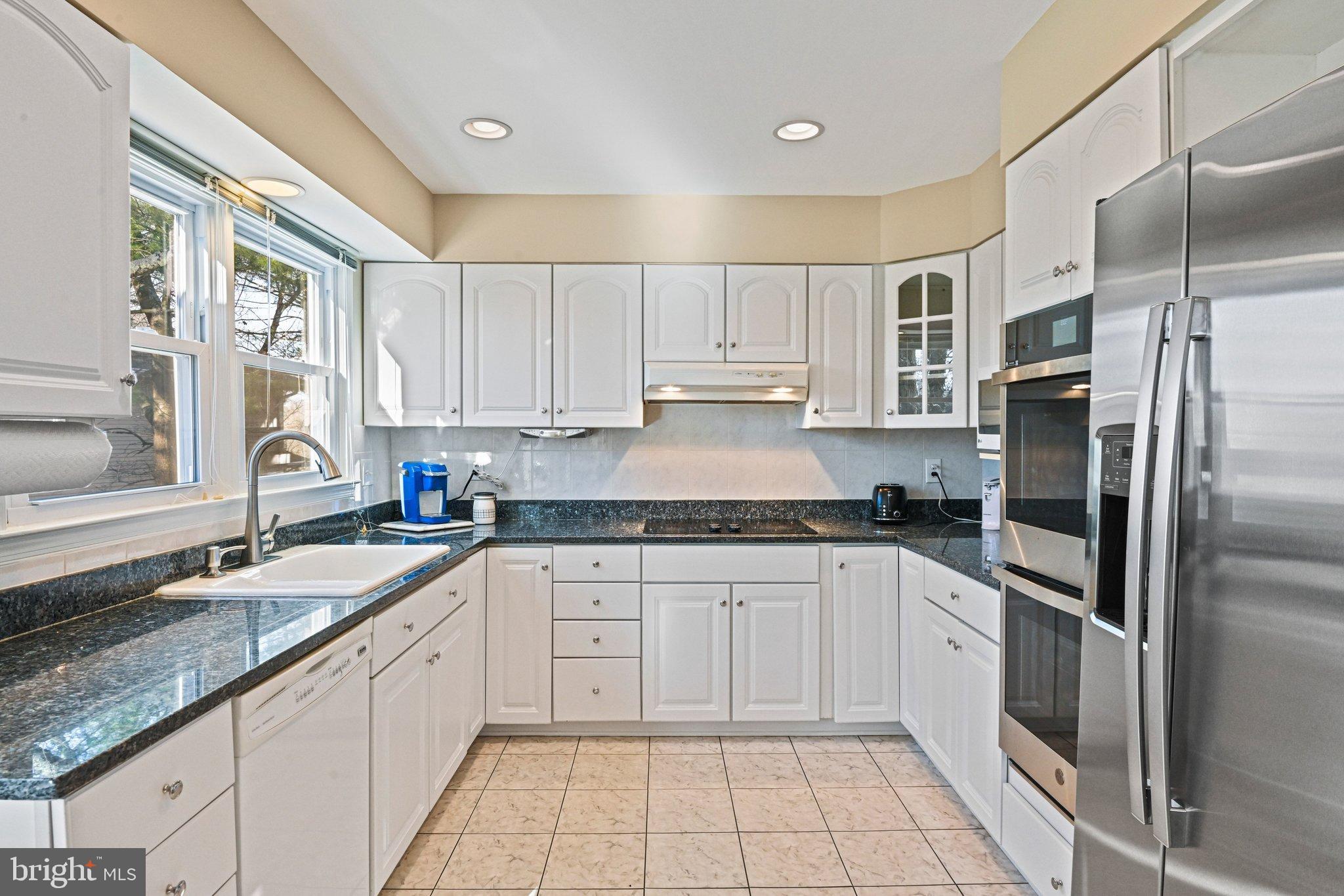 OAKTON GLEN - Residential