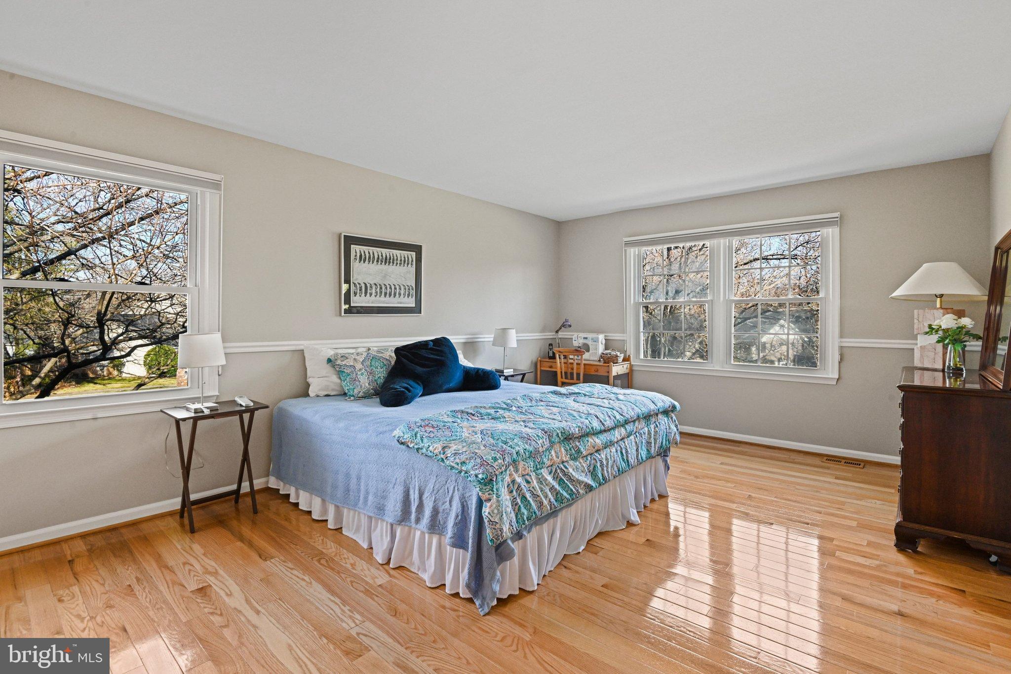 OAKTON GLEN - Residential