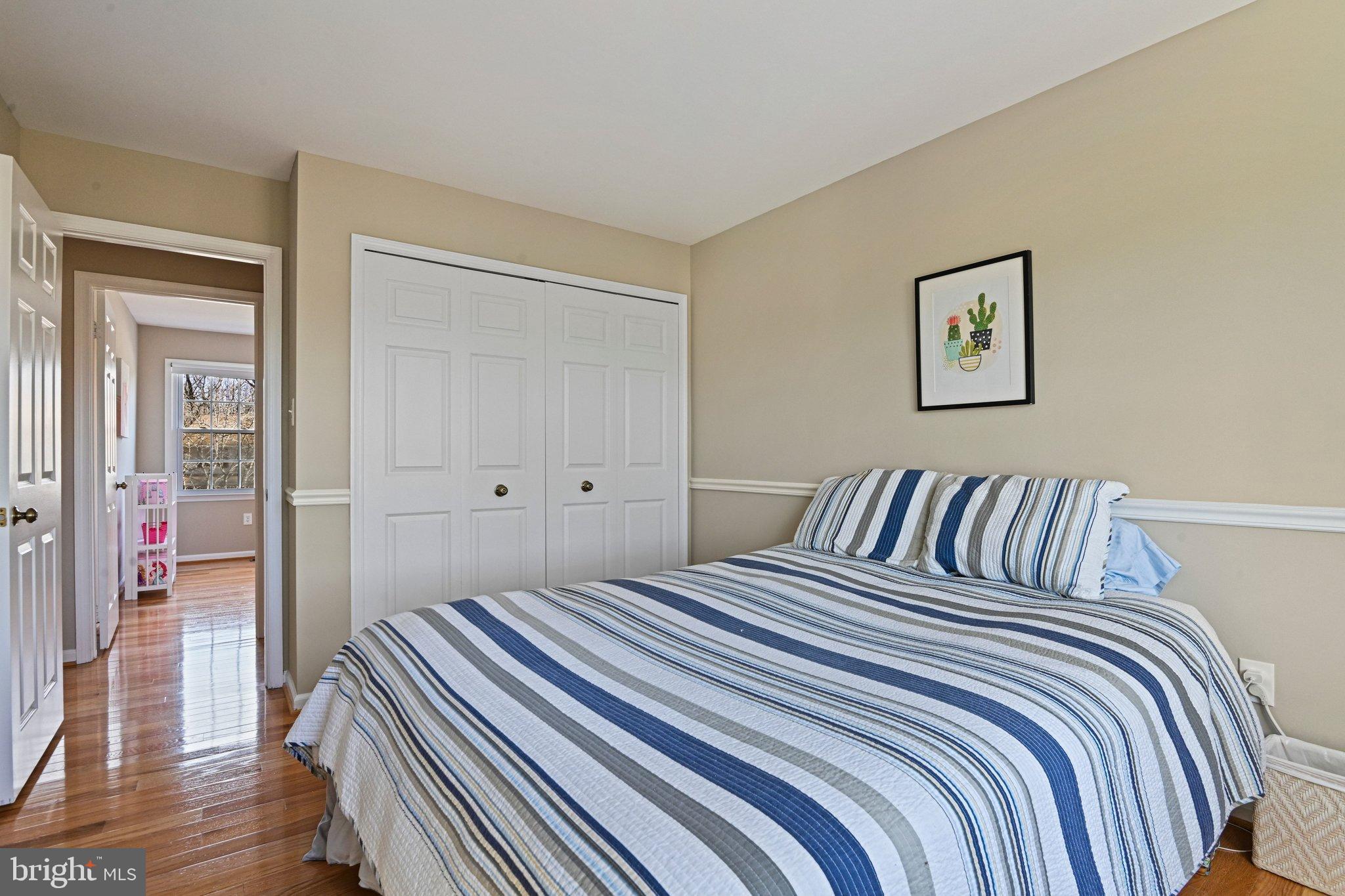 OAKTON GLEN - Residential