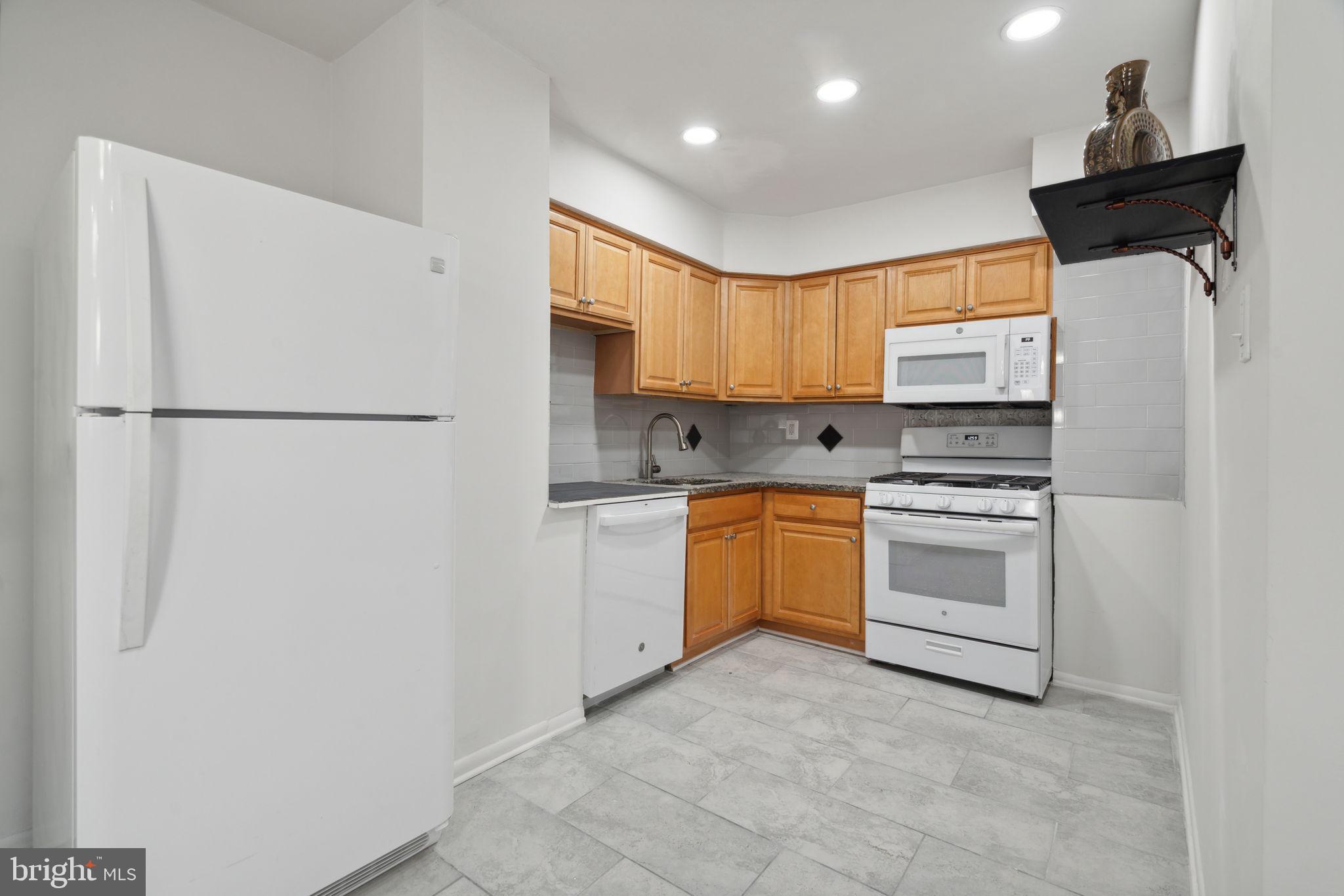 WYNNEFIELD HEIGHTS - Residential Lease