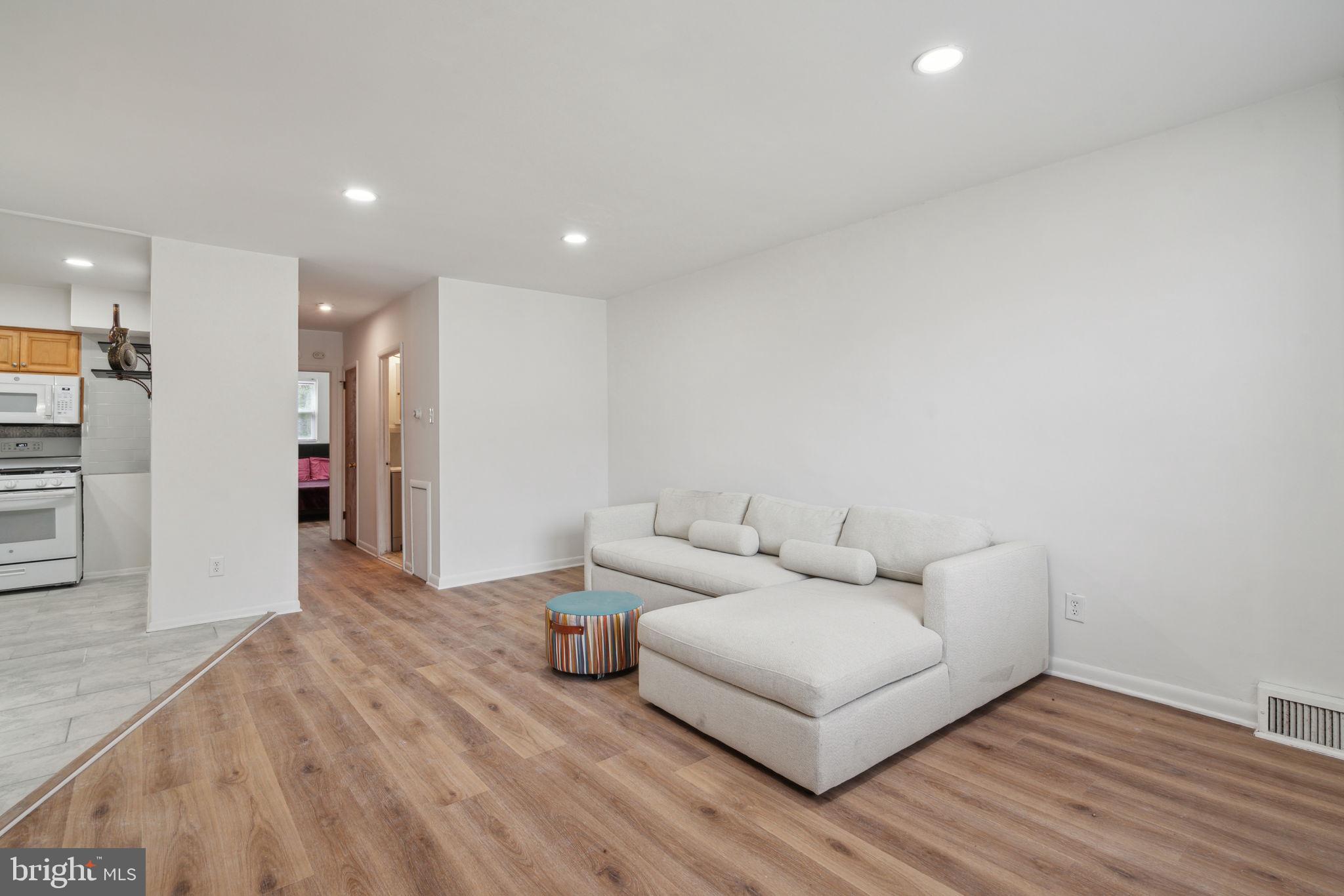 WYNNEFIELD HEIGHTS - Residential Lease