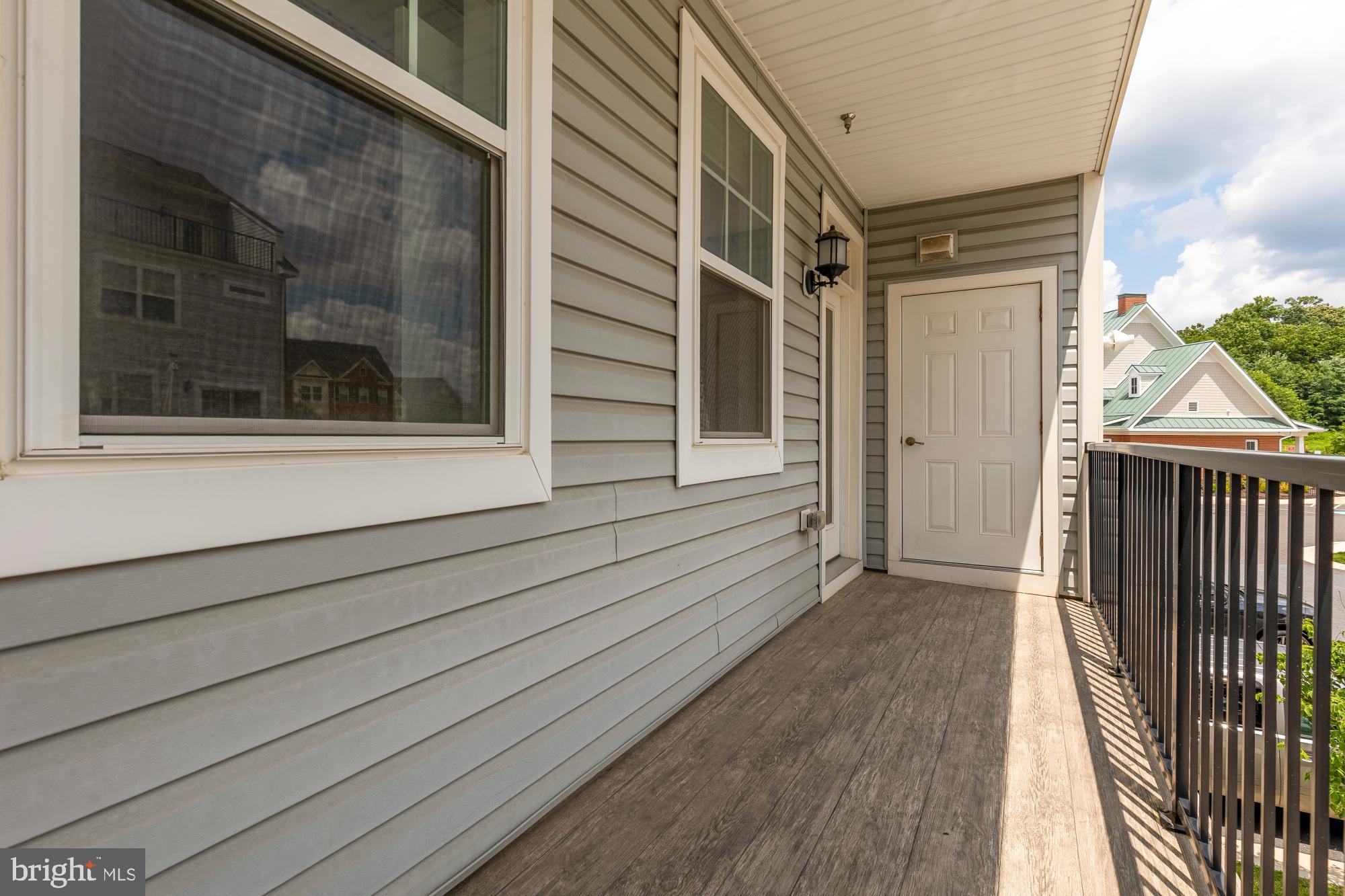 BLUE STREAM - Residential