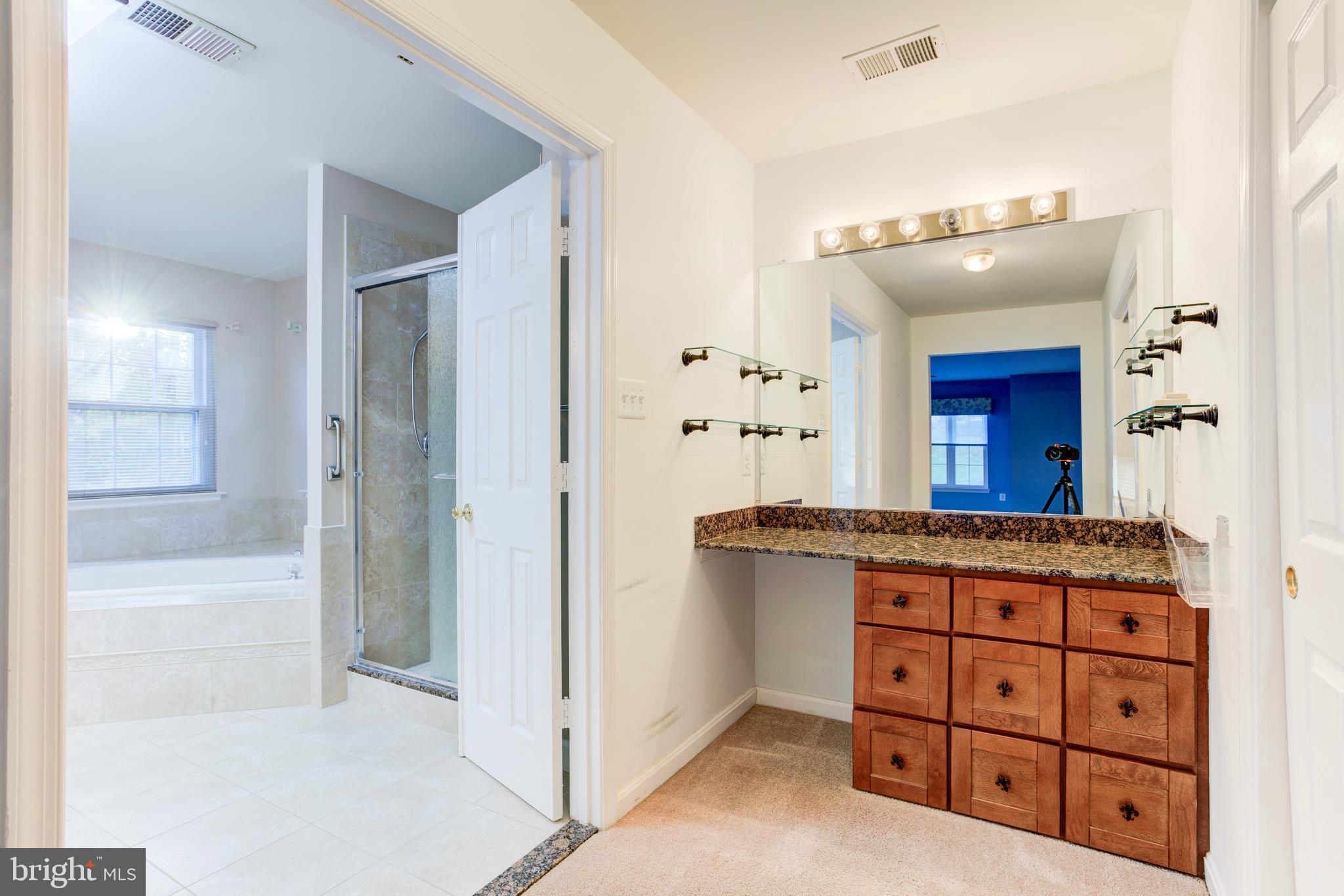 OMISOL ESTATES - Residential