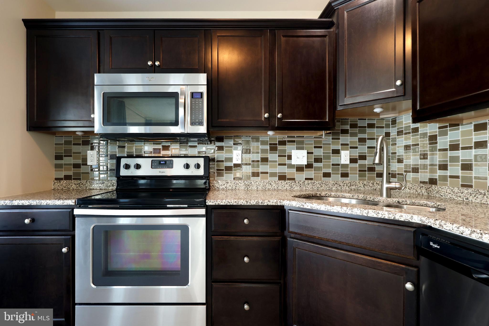 THE GATES - Residential