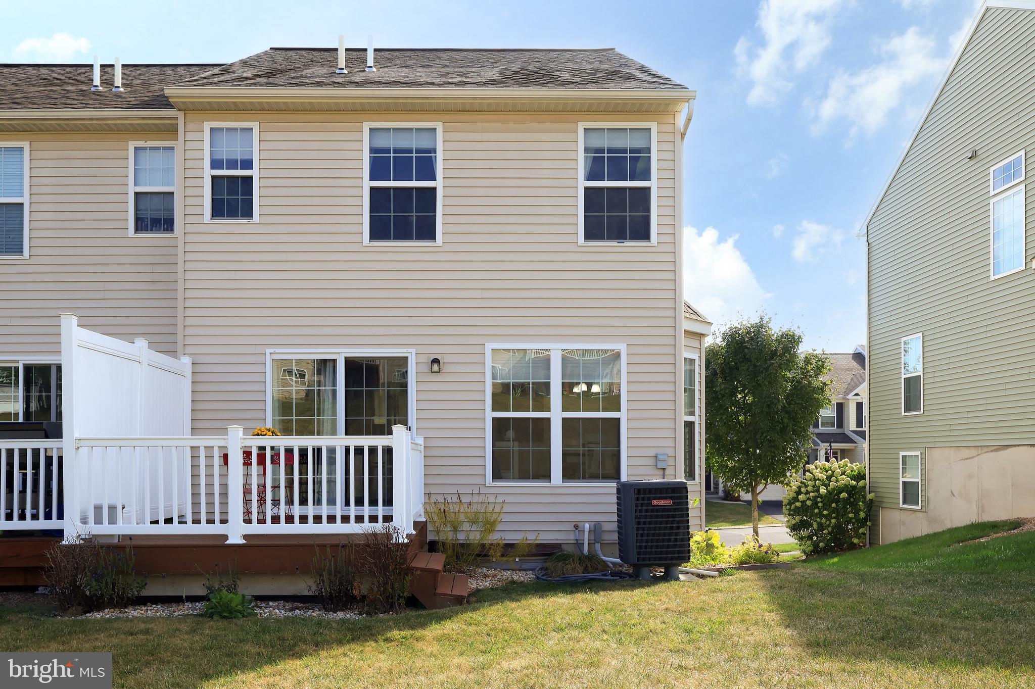 THE GATES - Residential