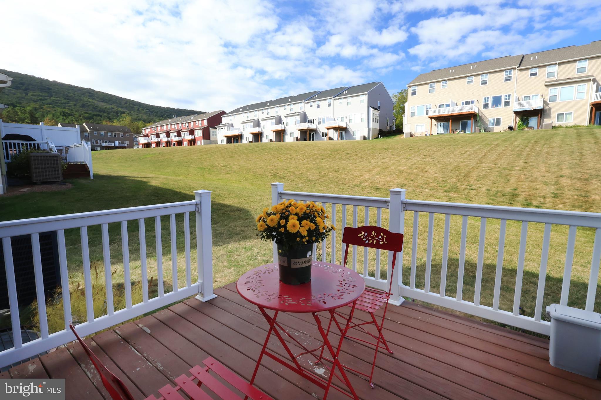 THE GATES - Residential