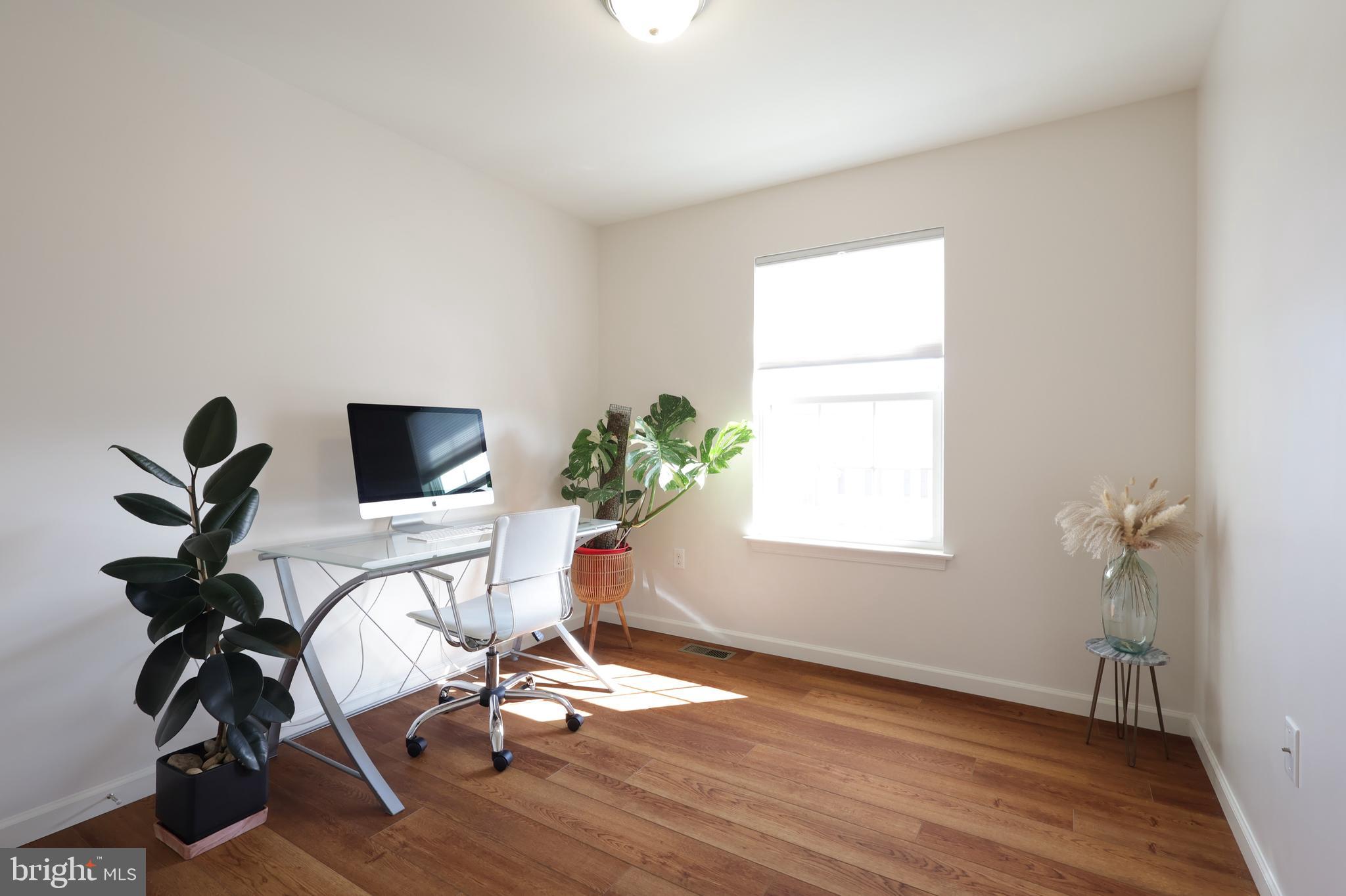 THE GATES - Residential