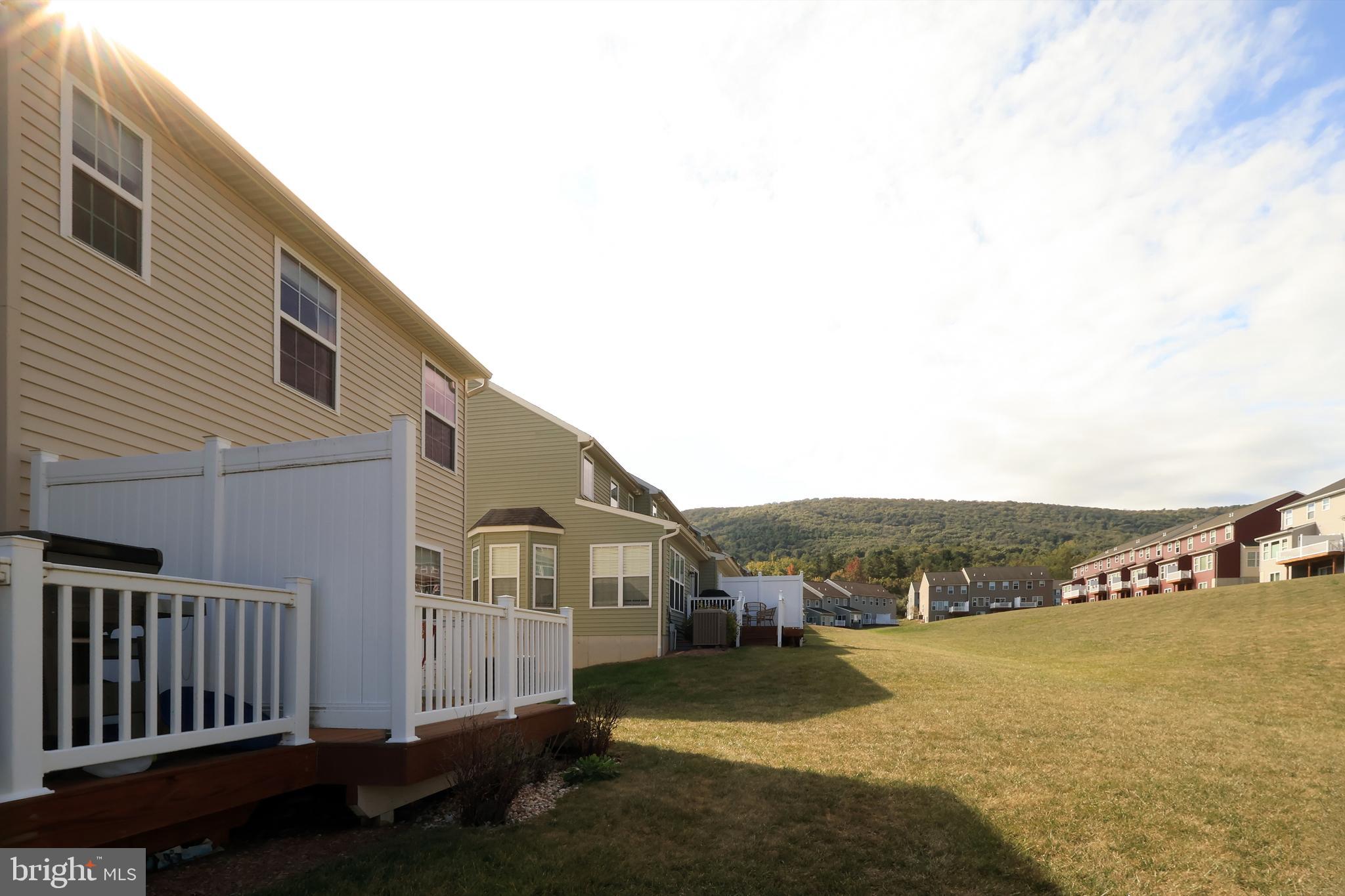 THE GATES - Residential