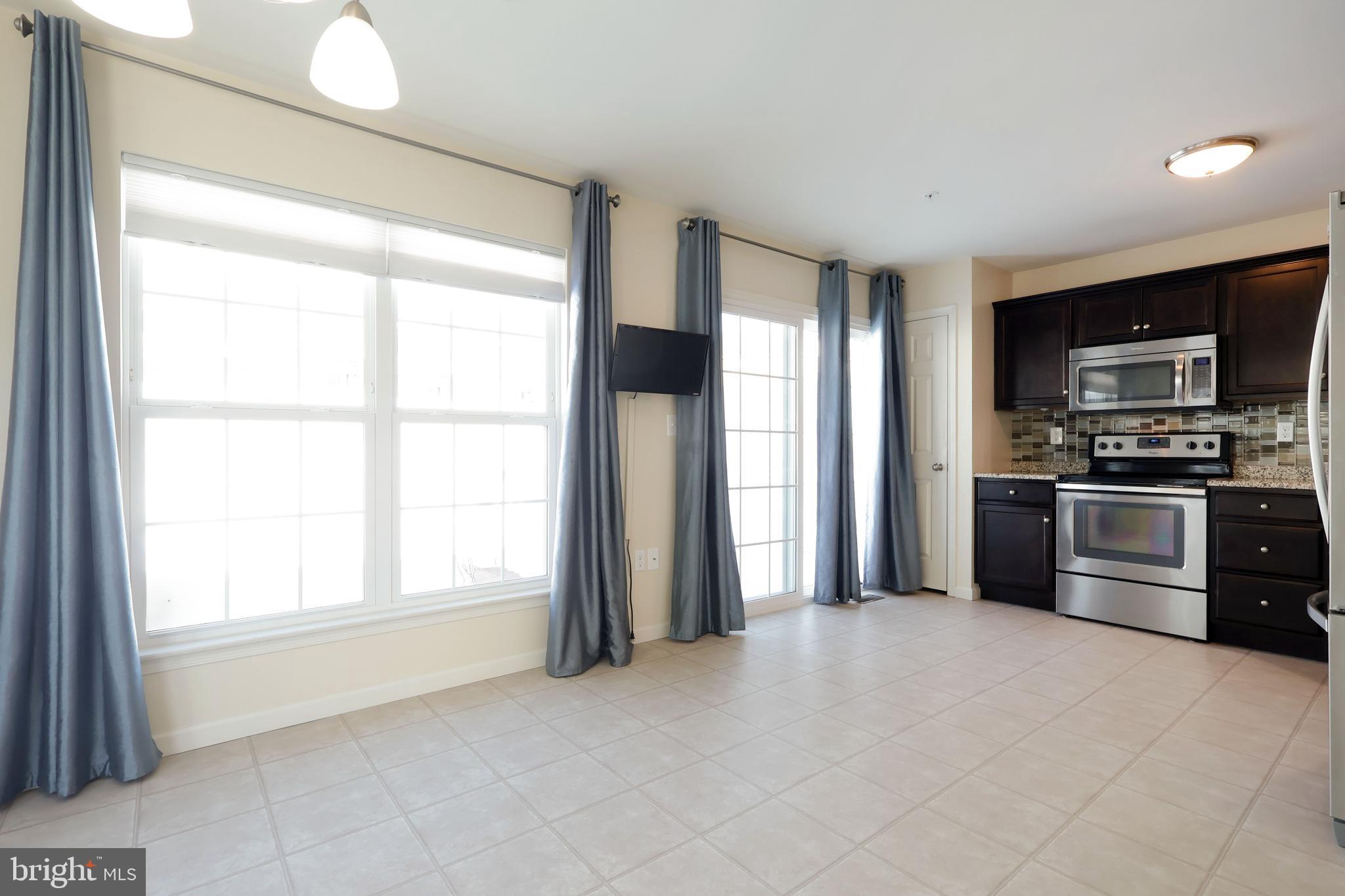 THE GATES - Residential