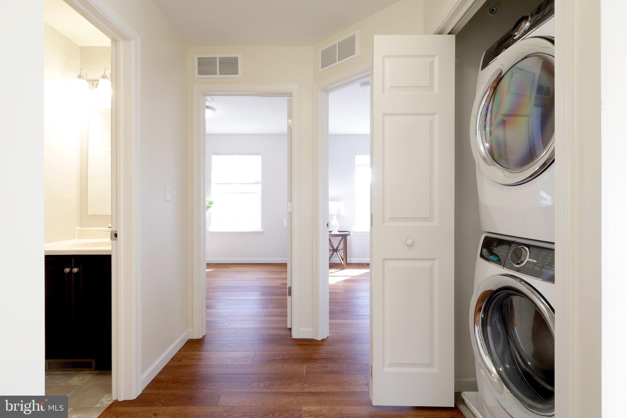 THE GATES - Residential