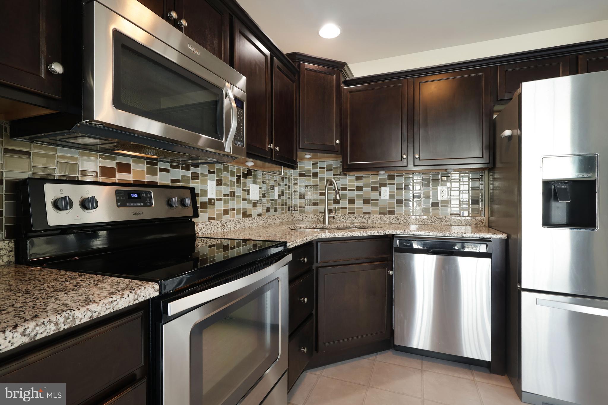 THE GATES - Residential