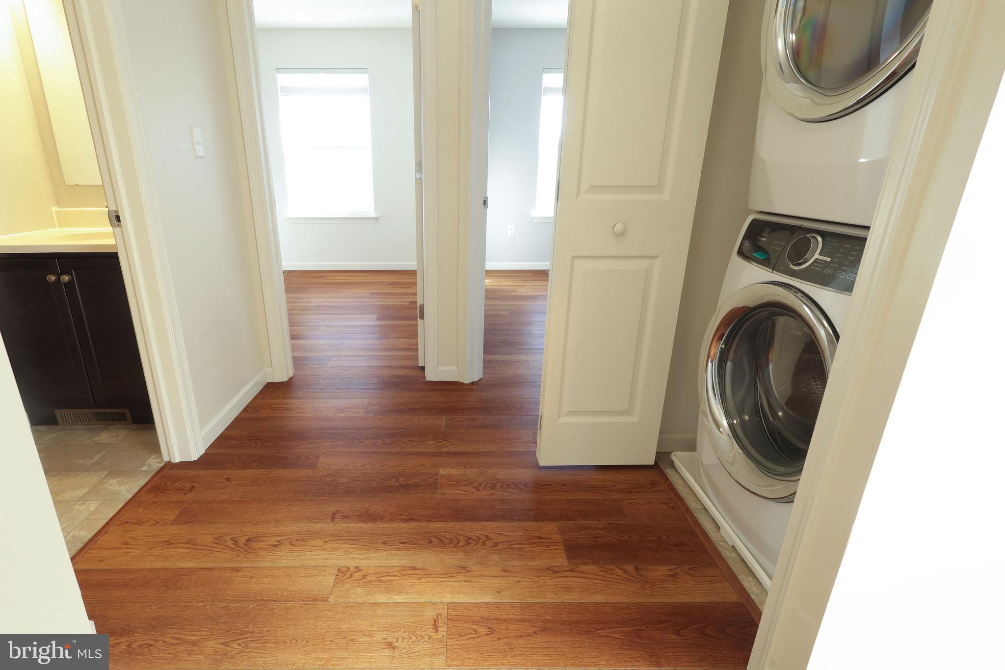 THE GATES - Residential