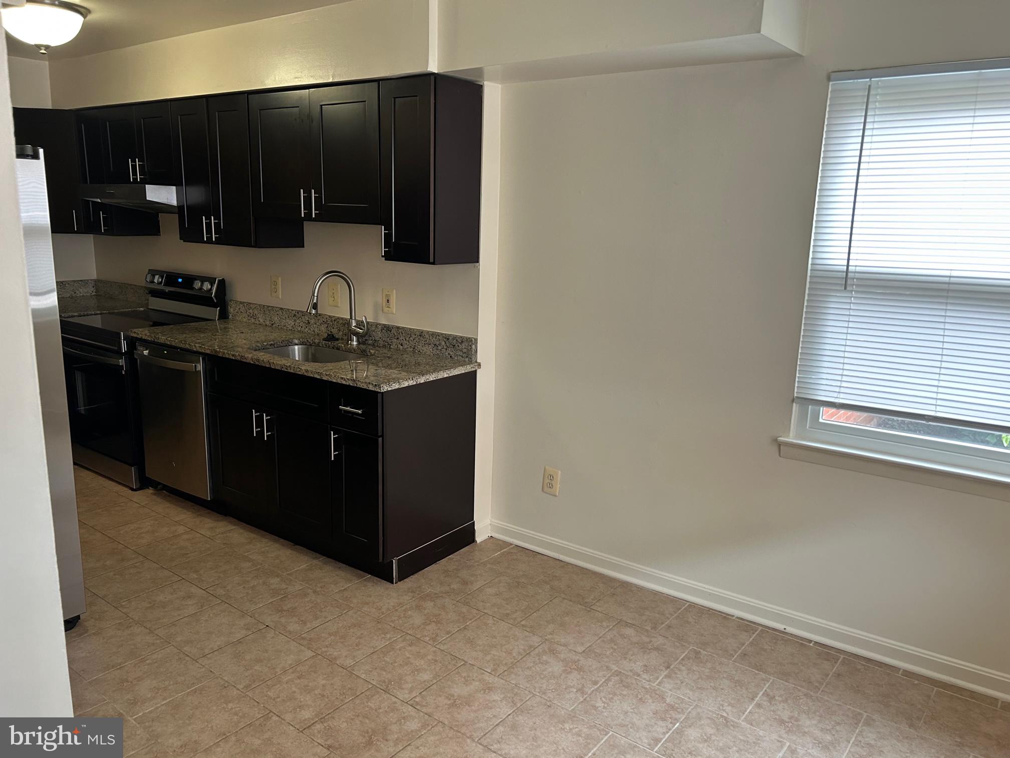 TERRACE TOWNE HOMES OF GUNSTON - Residential Lease