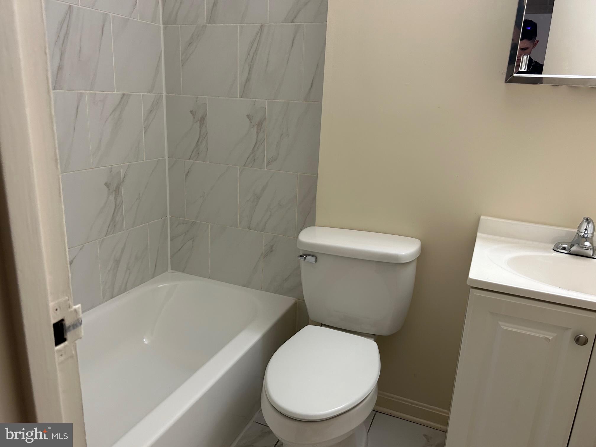 TERRACE TOWNE HOMES OF GUNSTON - Residential Lease