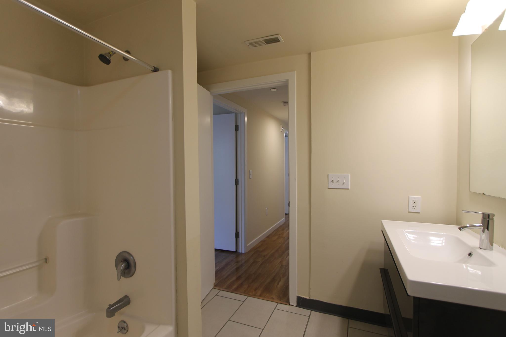 GERMANTOWN - Residential Lease