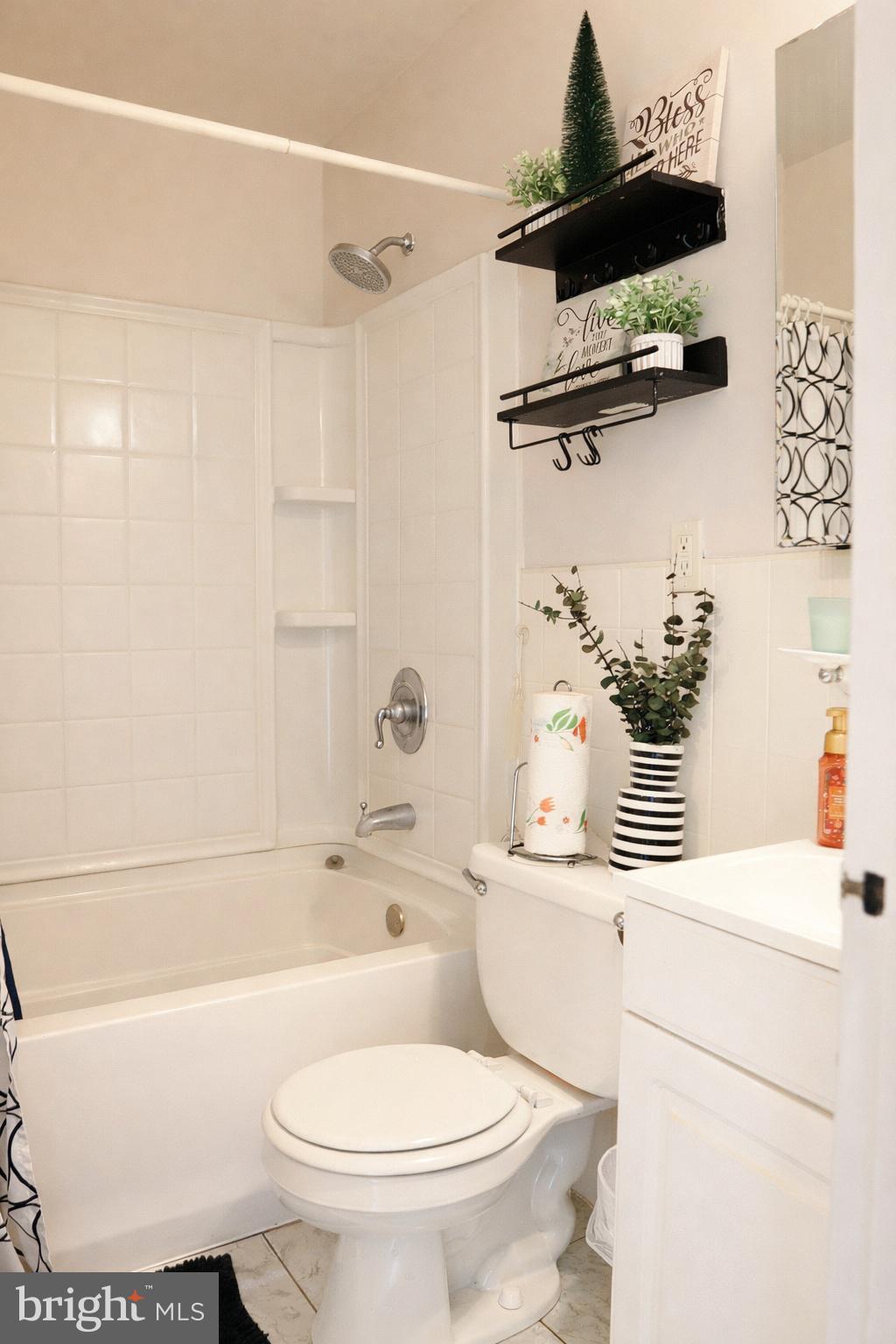 RODNEY VIL - Residential