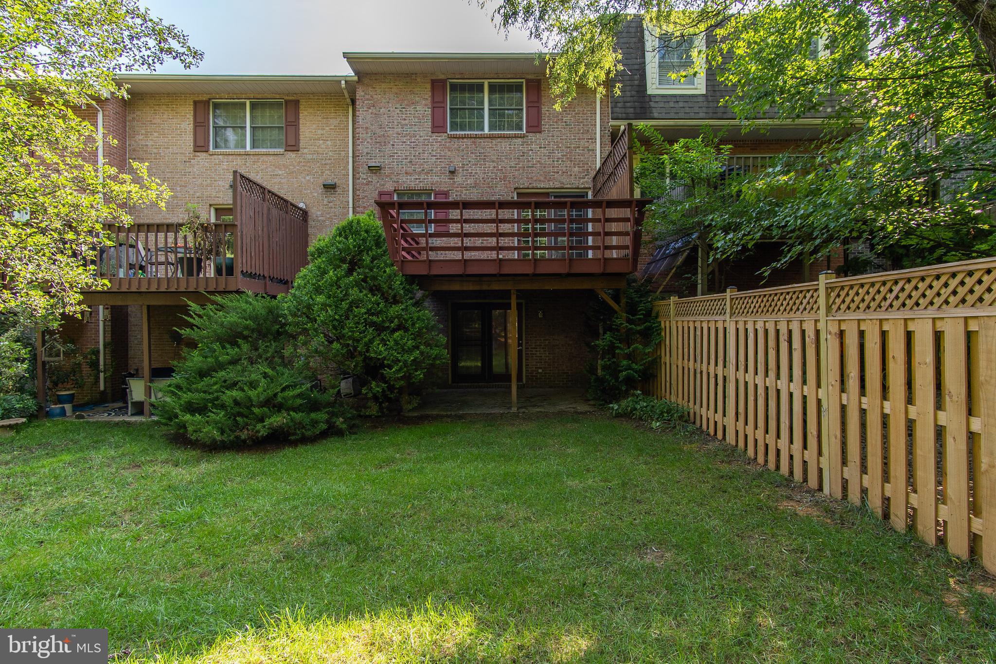 NORTH GATE TOWNE HOMES - Residential Lease