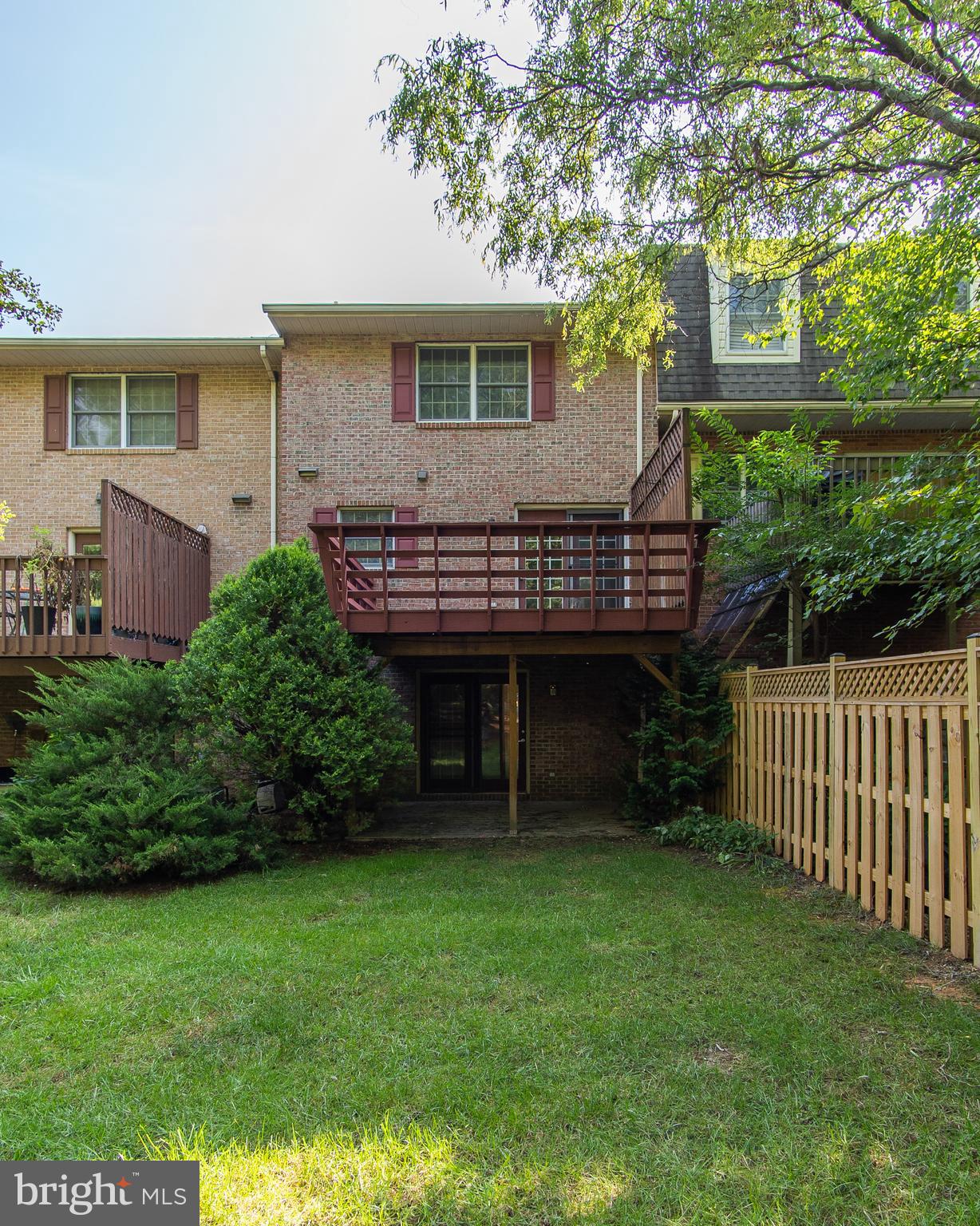 NORTH GATE TOWNE HOMES - Residential Lease