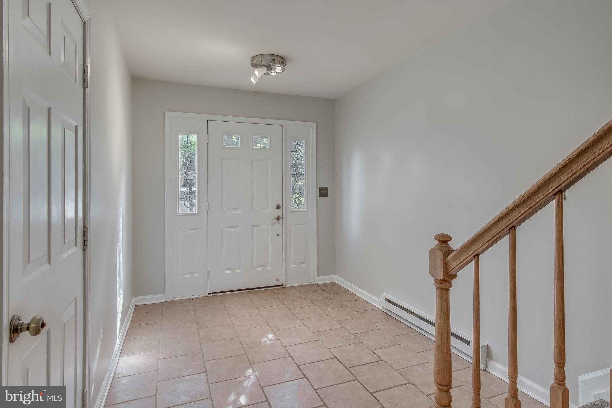 NORTH GATE TOWNE HOMES - Residential Lease