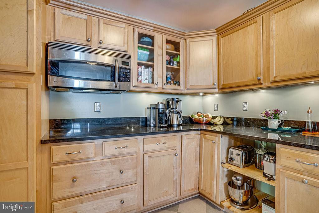 MEMORIAL HEIGHTS - Residential Lease