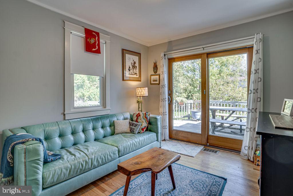 MEMORIAL HEIGHTS - Residential Lease