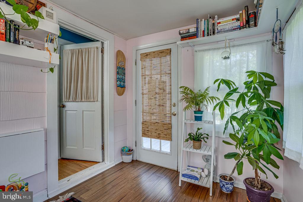 MEMORIAL HEIGHTS - Residential Lease