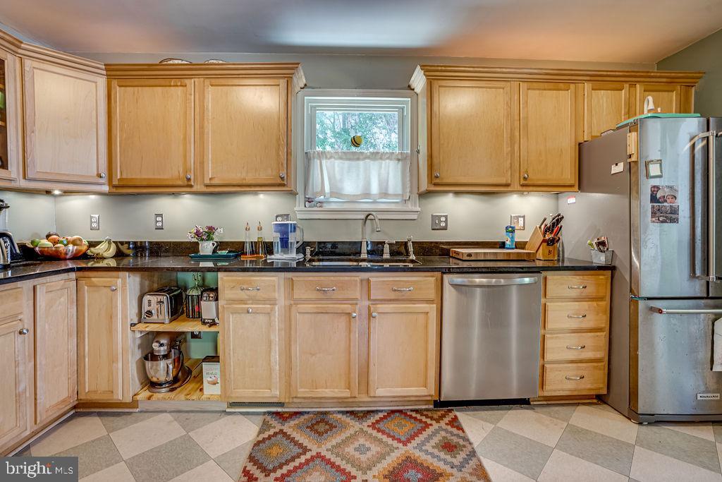 MEMORIAL HEIGHTS - Residential Lease