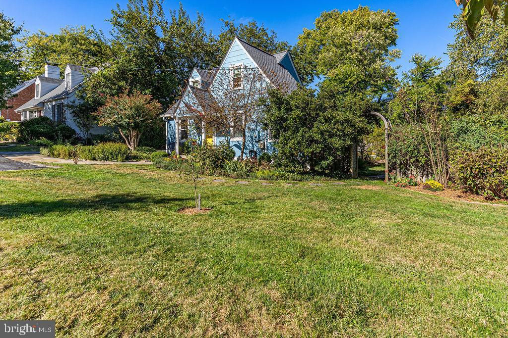 MEMORIAL HEIGHTS - Residential Lease